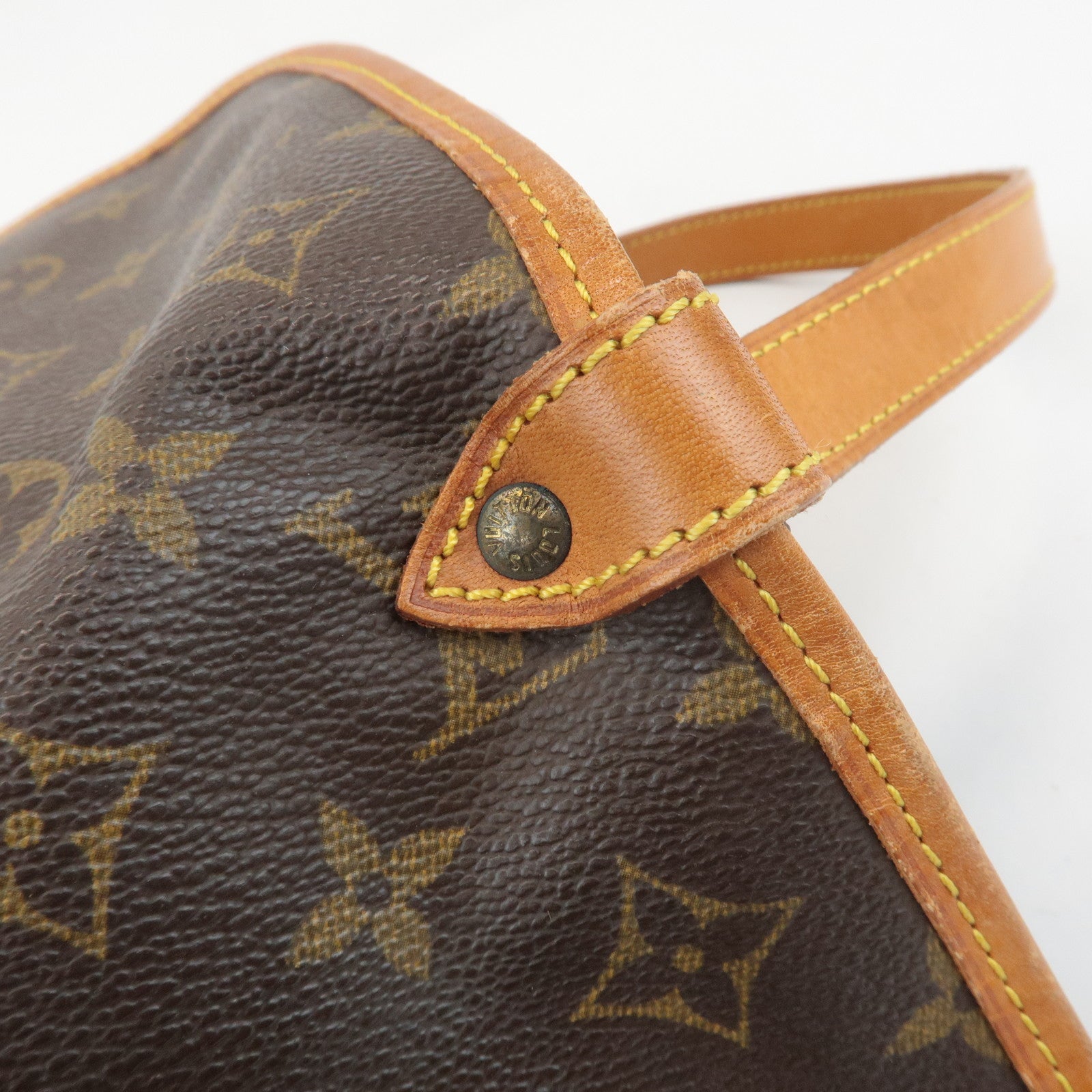 Louis Vuitton Monogram Saumur 30 Crossbody Bag Brown M42256 Used