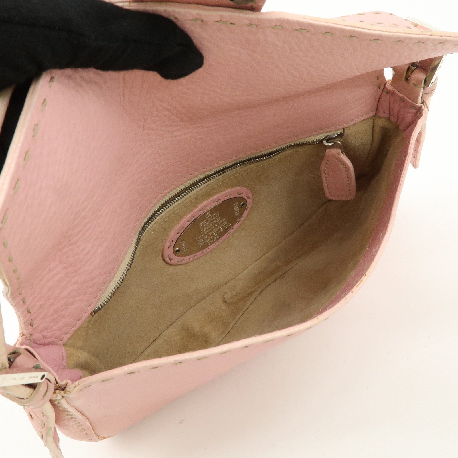 FENDI Selleria Mamma Baguette Leather Shoulder Bag Pink 8BR101