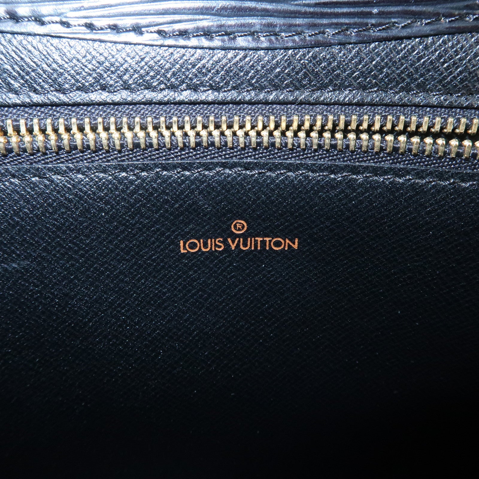 Louis Vuitton Epi Arts Deco Clutch Bag Purse Noir M52632