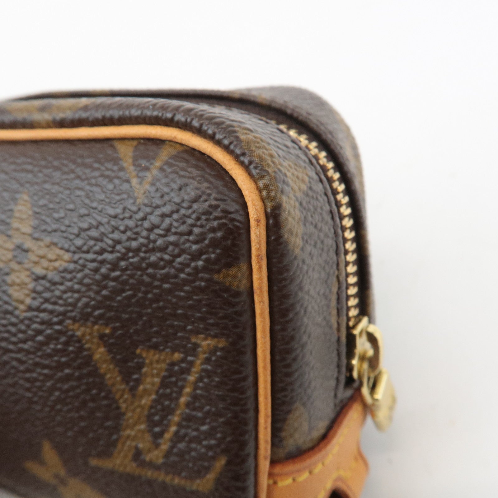 Louis Vuitton Monogram Trousse Wapity Pouch Camera Case M58030