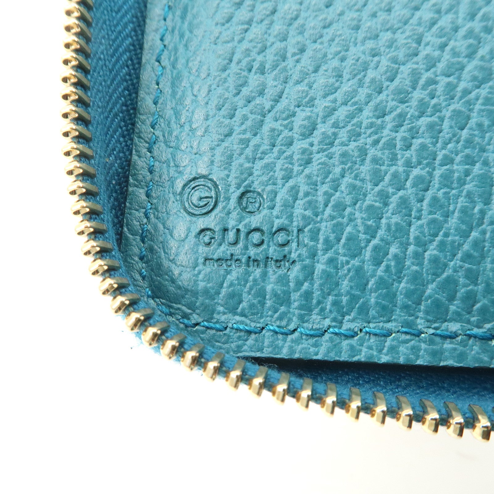 GUCCI Leather Round Zipper Bi-fold Wallet Beige Blue 420113 Used