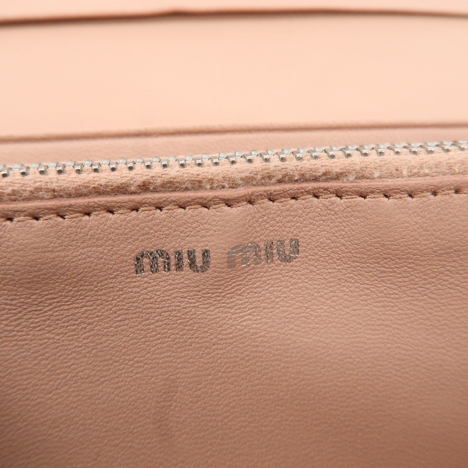 MIU MIU Matelasse Nappa Crystal Leather Hook Long Wallet 5MH109