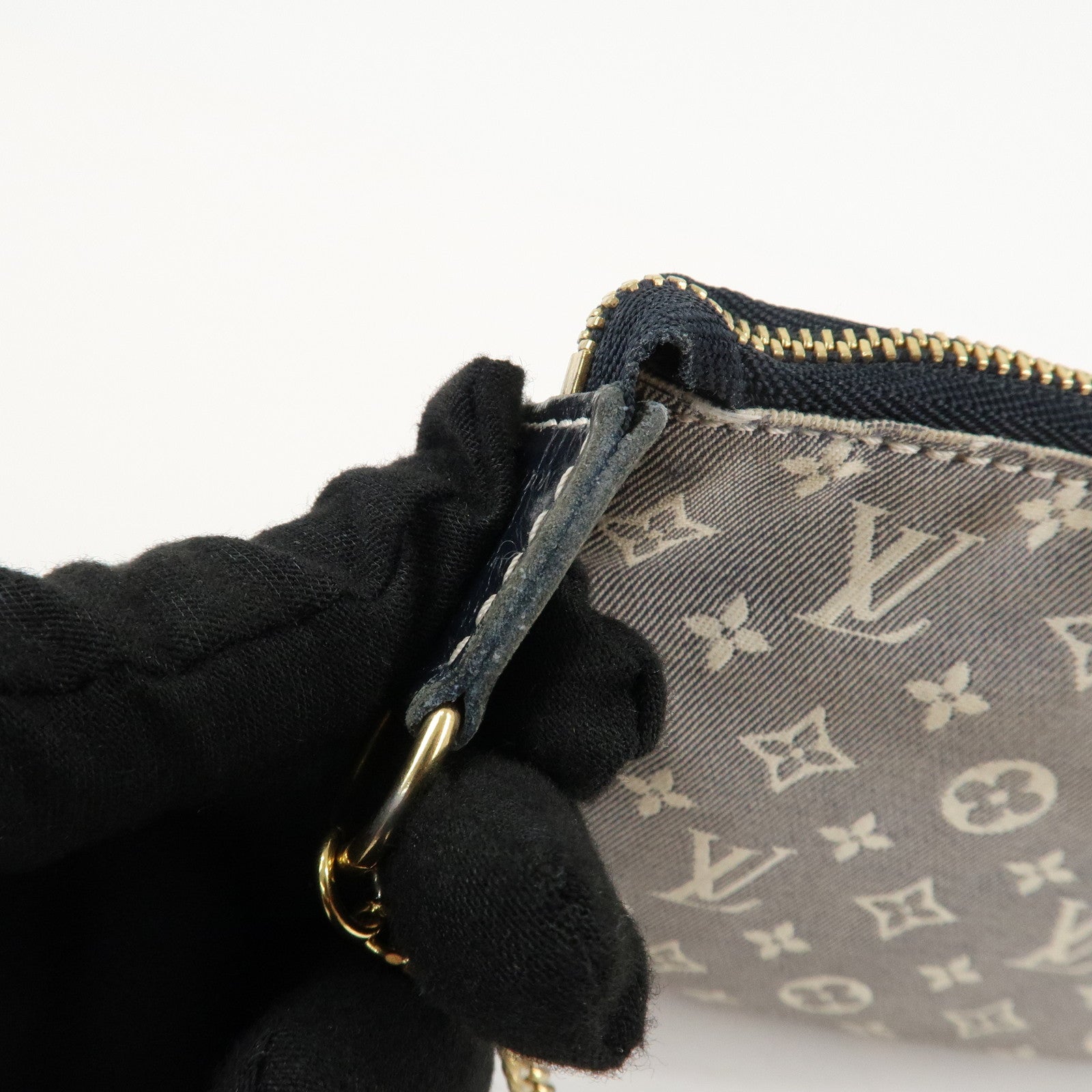 Louis Vuitton Monogram Idylle Mini Pochette Accessoire M62998 Used