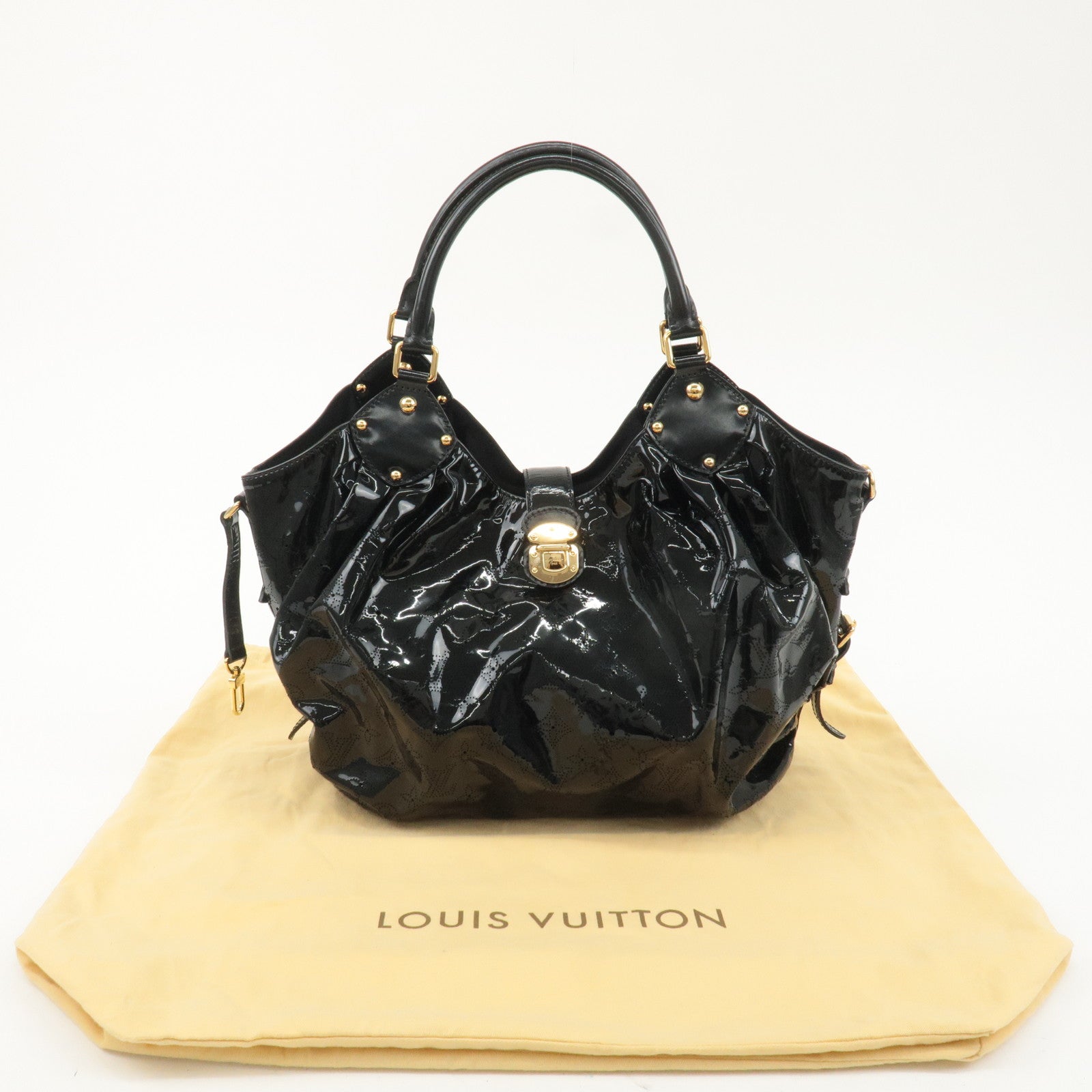 Louis Vuitton Patent Mahina Surya XL Shoulder Bag Noir M95796