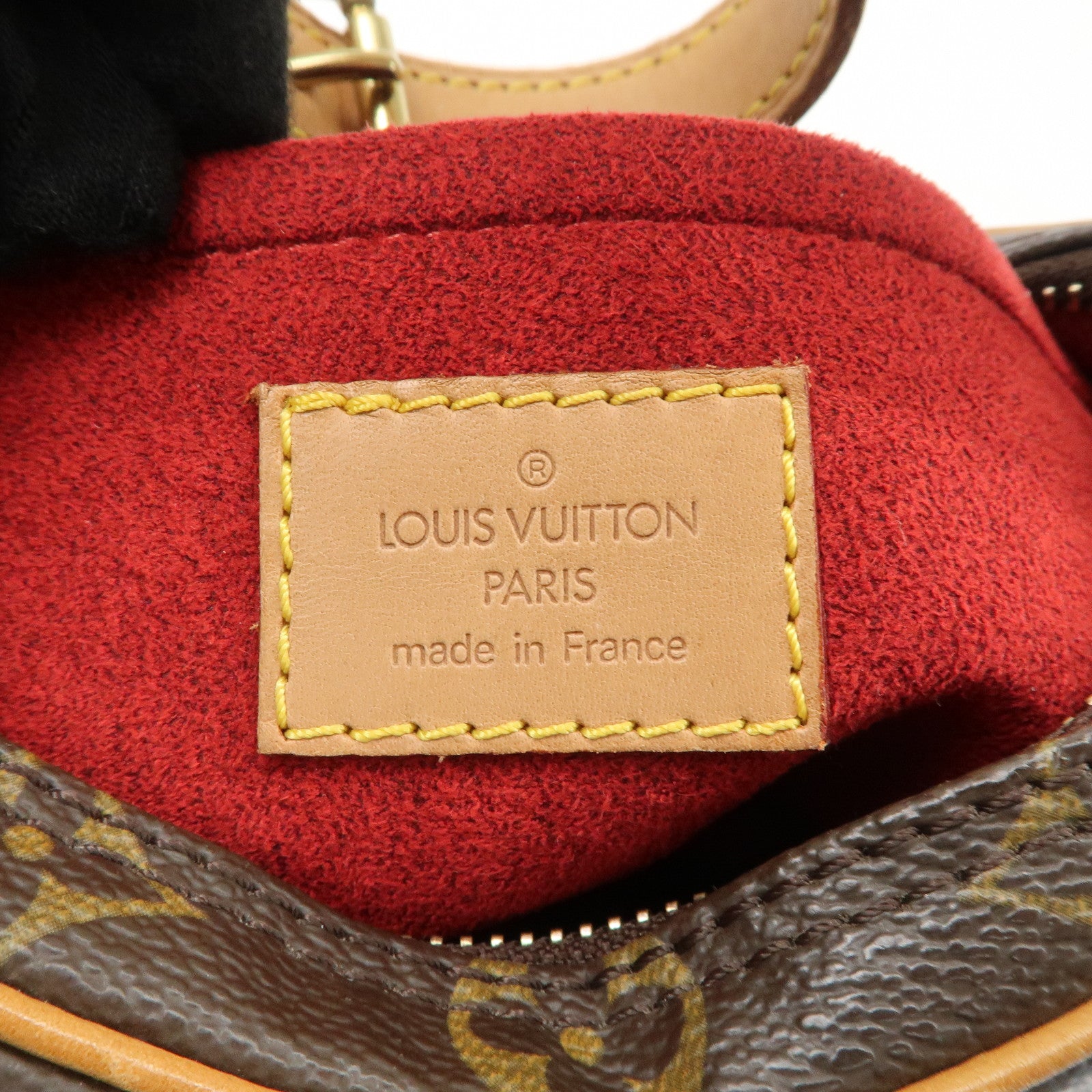 Louis Vuitton Monogram Pochette Croissant Shoulder Bag M51510