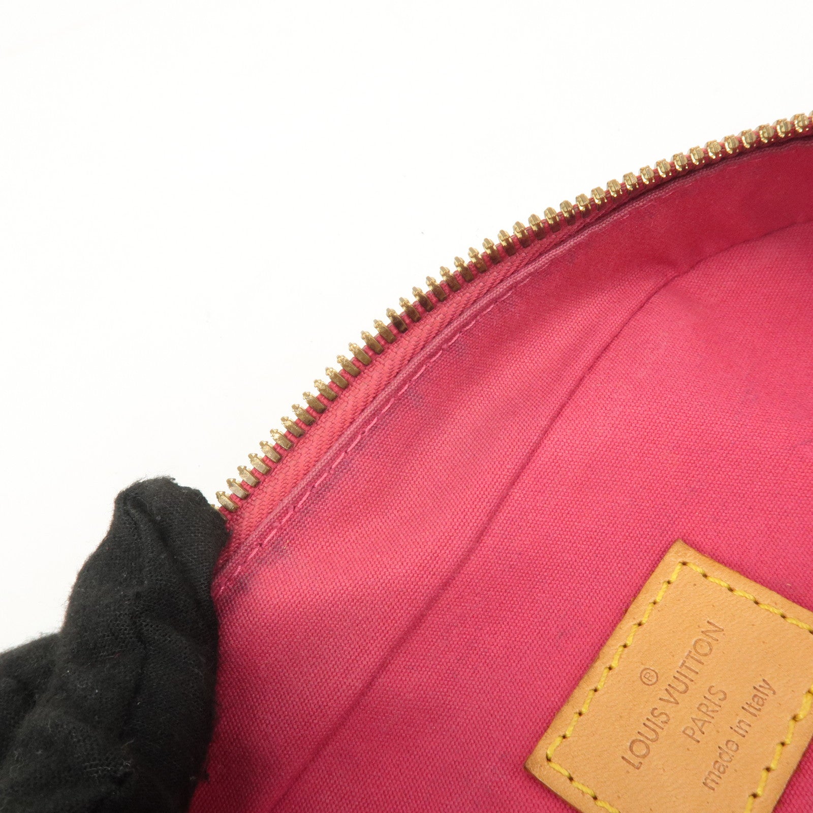 Louis Vuitton Monogram Vernis Sullivan Vertical Fuchsia M91259