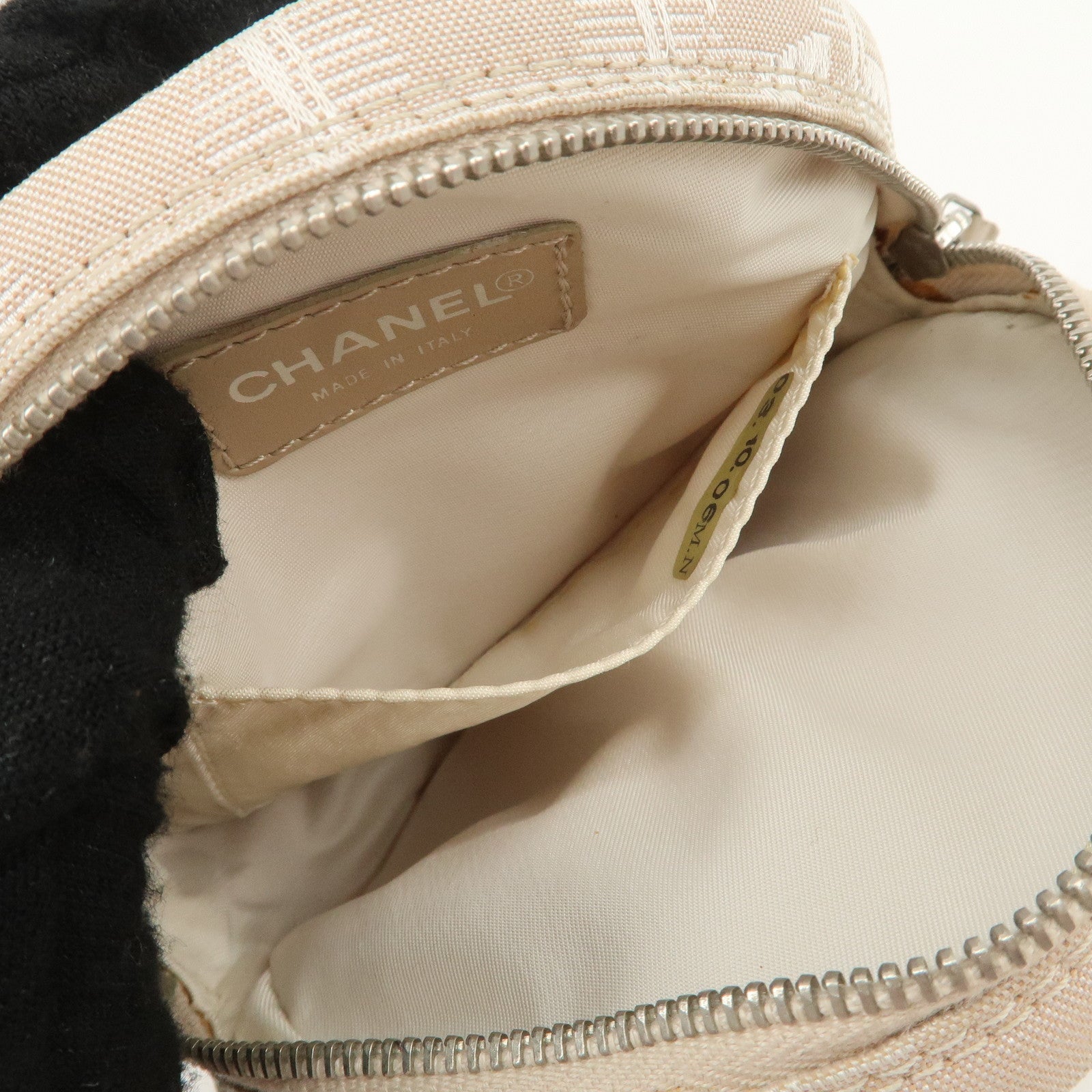 CHANEL New Travel Line Nylon Jacquard Leather Round Pouch T9951S