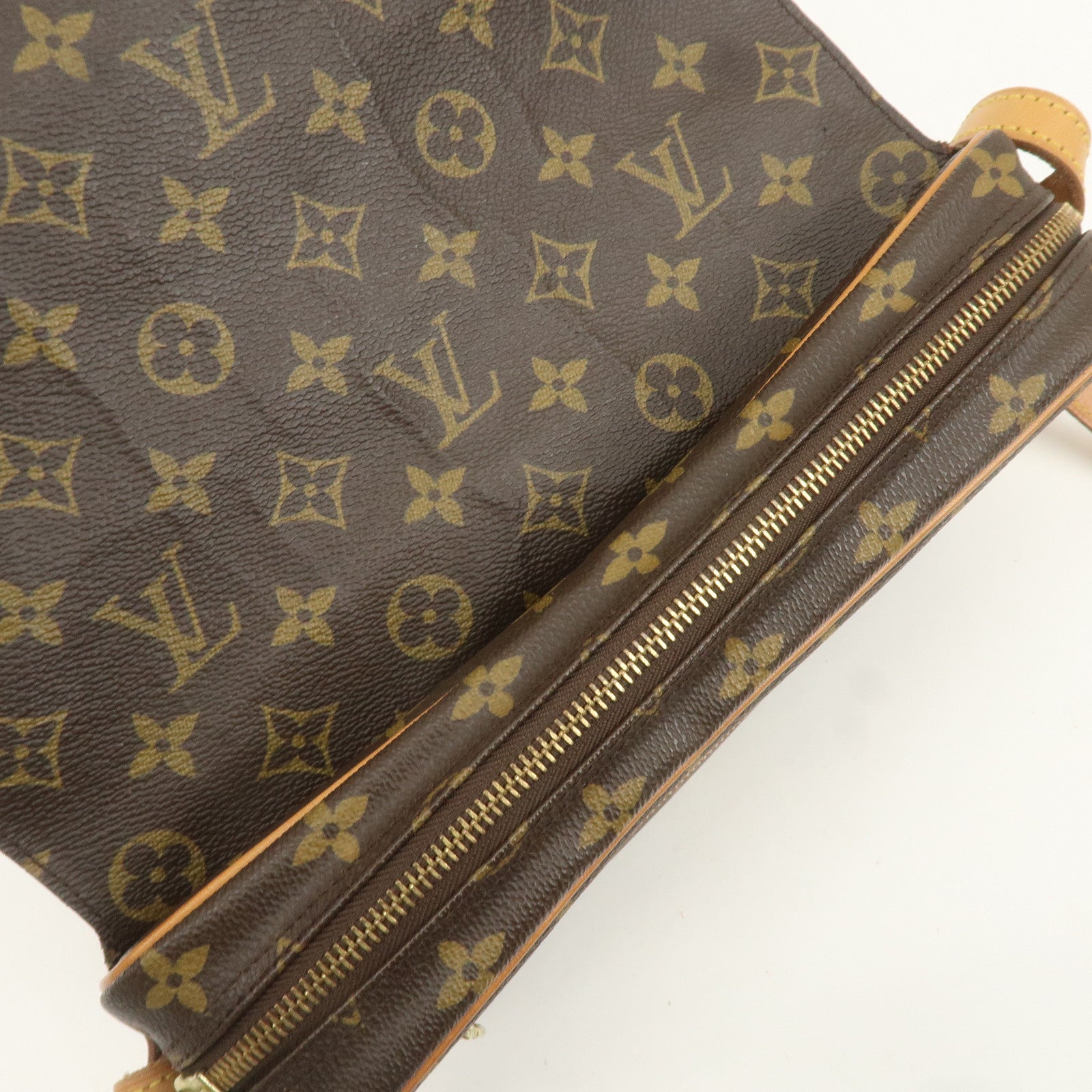 Louis Vuitton Monogram Saint Germain 28 Shoulder Bag M51207