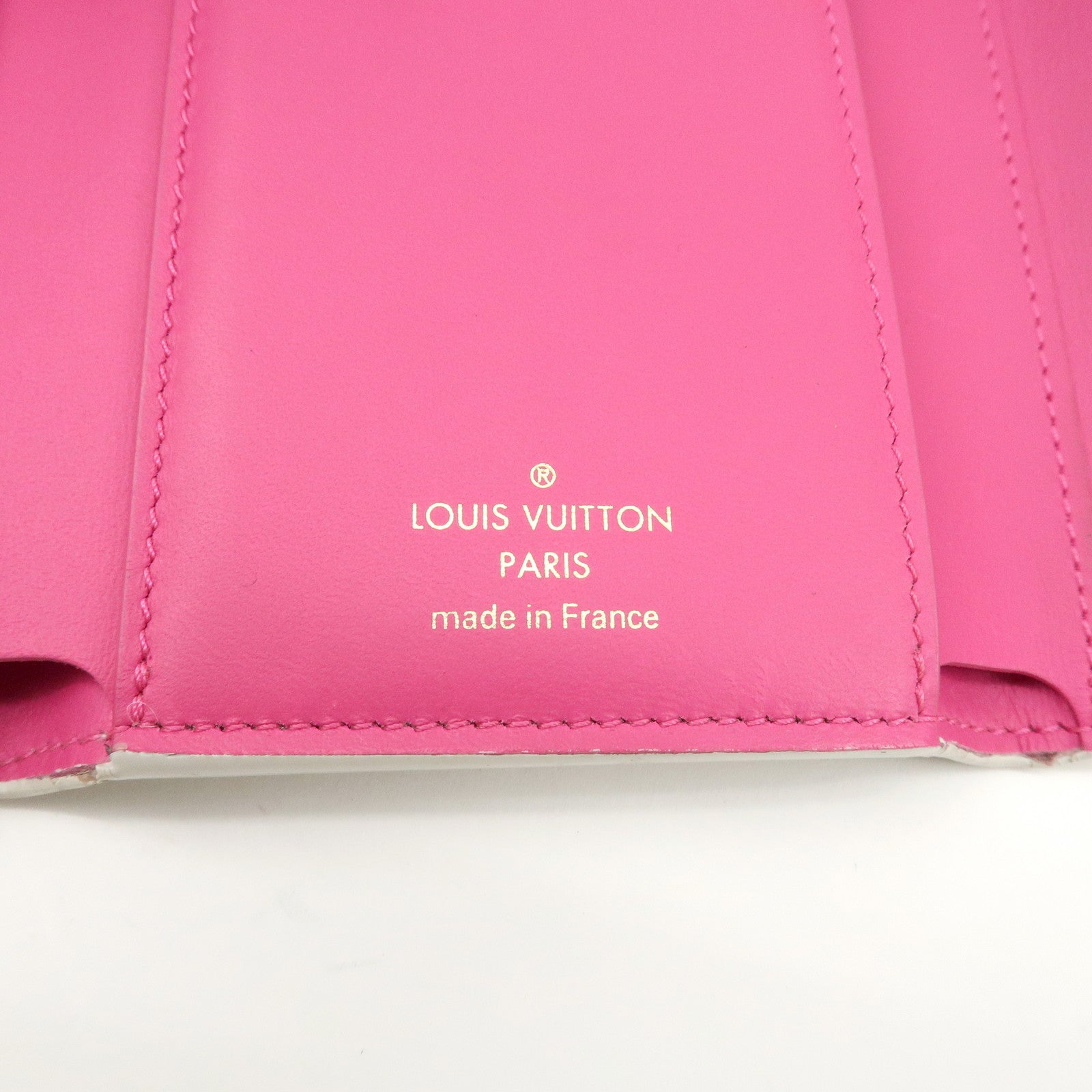 Louis Vuitton Portefeuille Capucines Compact Wallet White M82268 Used