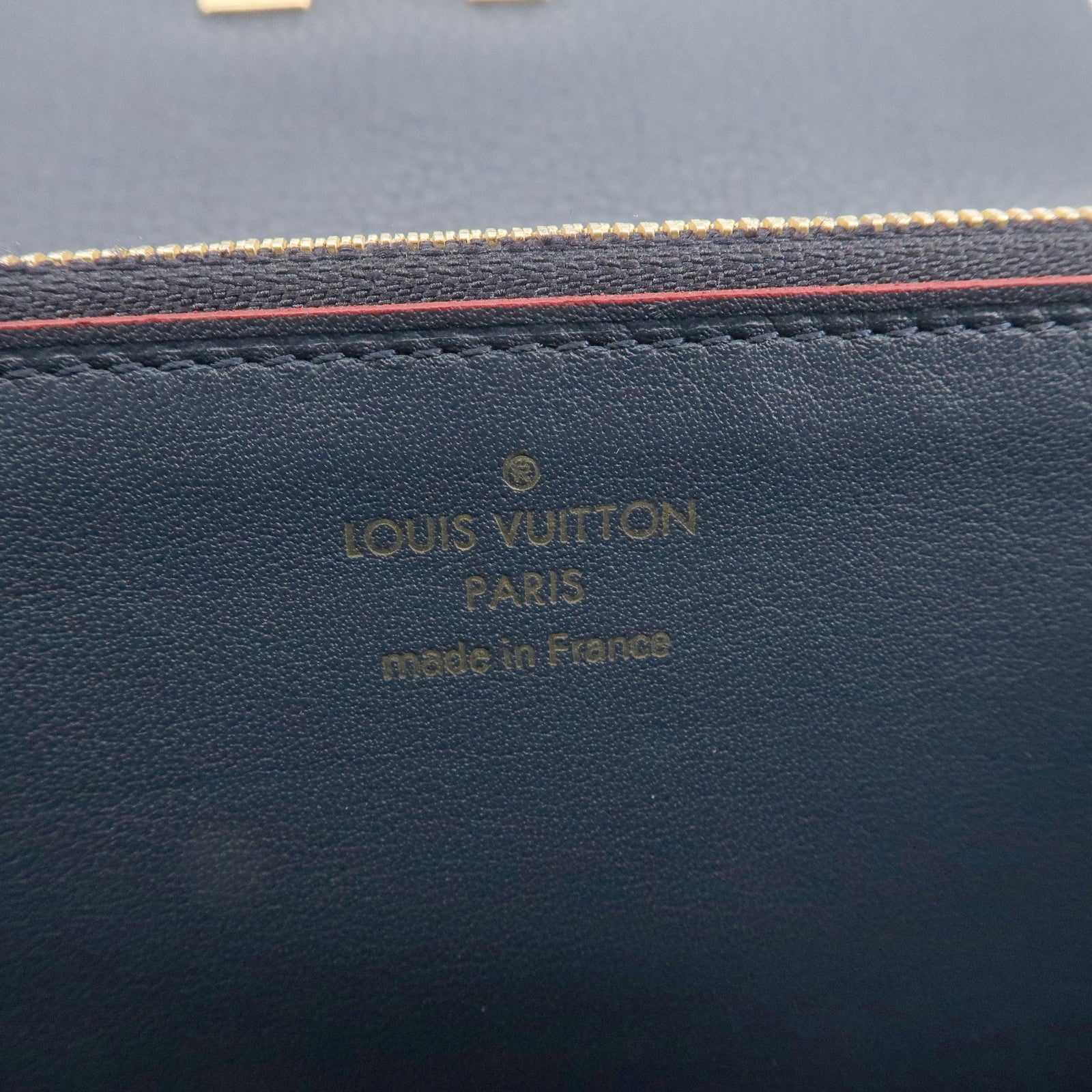 Louis Vuitton Portefeuille Capucines Long Wallet Navy M63739