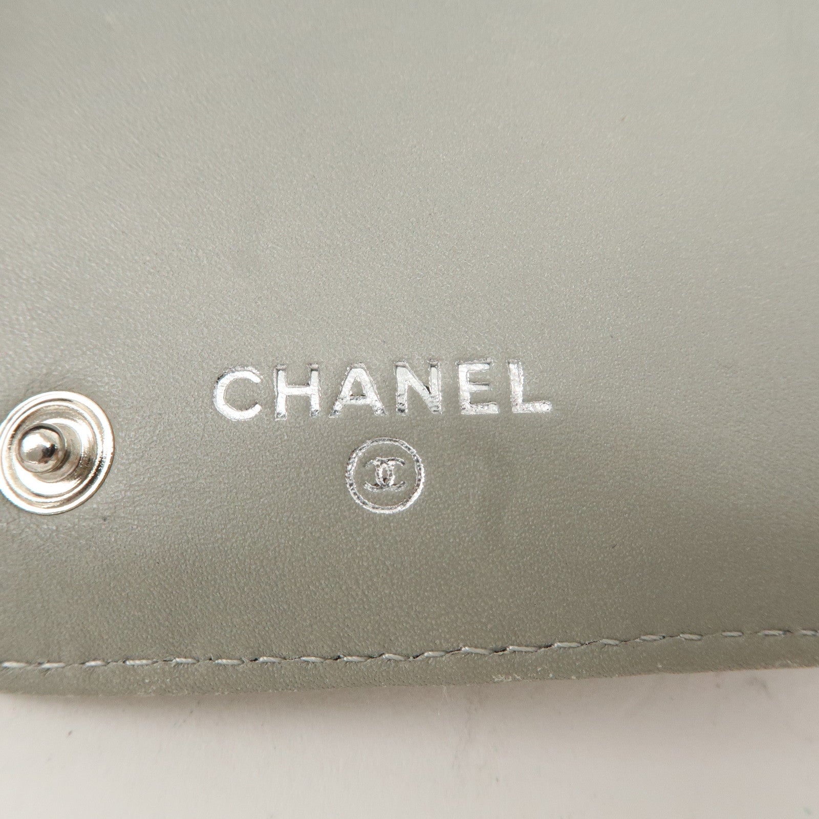 CHANEL Leather Round Zipper Long Wallet Gray Silver HDW A30071 Used