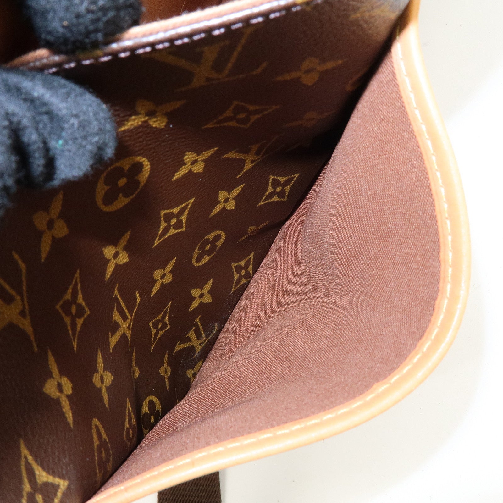 Louis Vuitton Monogram Messenger Bosphore GM Shoulder Bag M40105