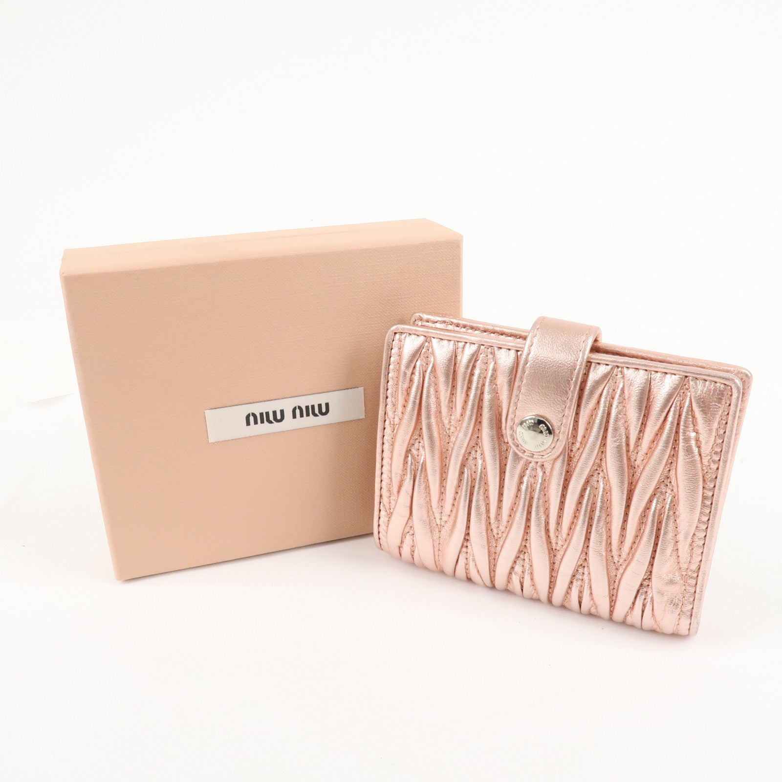 MIU MIU Matelasse Leather Bi-fold Wallet Metalic Pink 5MV016