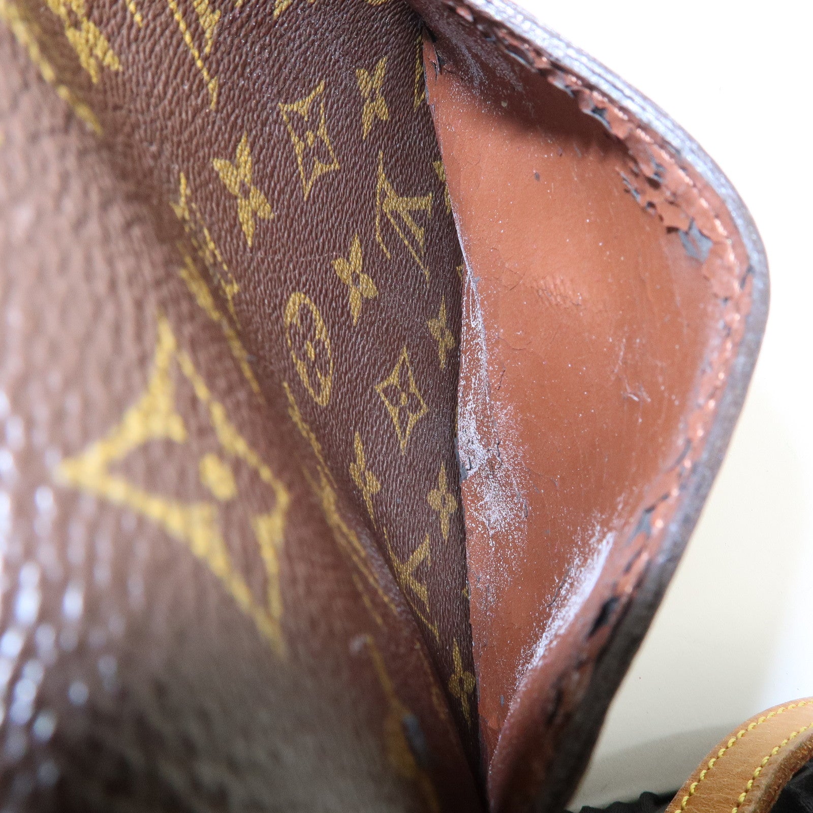 Louis Vuitton Monogram Saint Cloud MM Shoulder Bag M51244