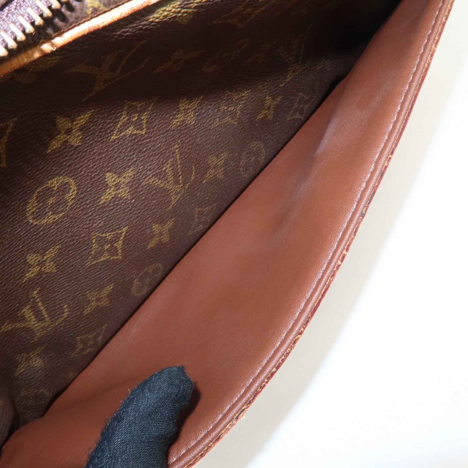 Louis Vuitton Monogram Compiegne 28 Pouch Clutch Bag M51845