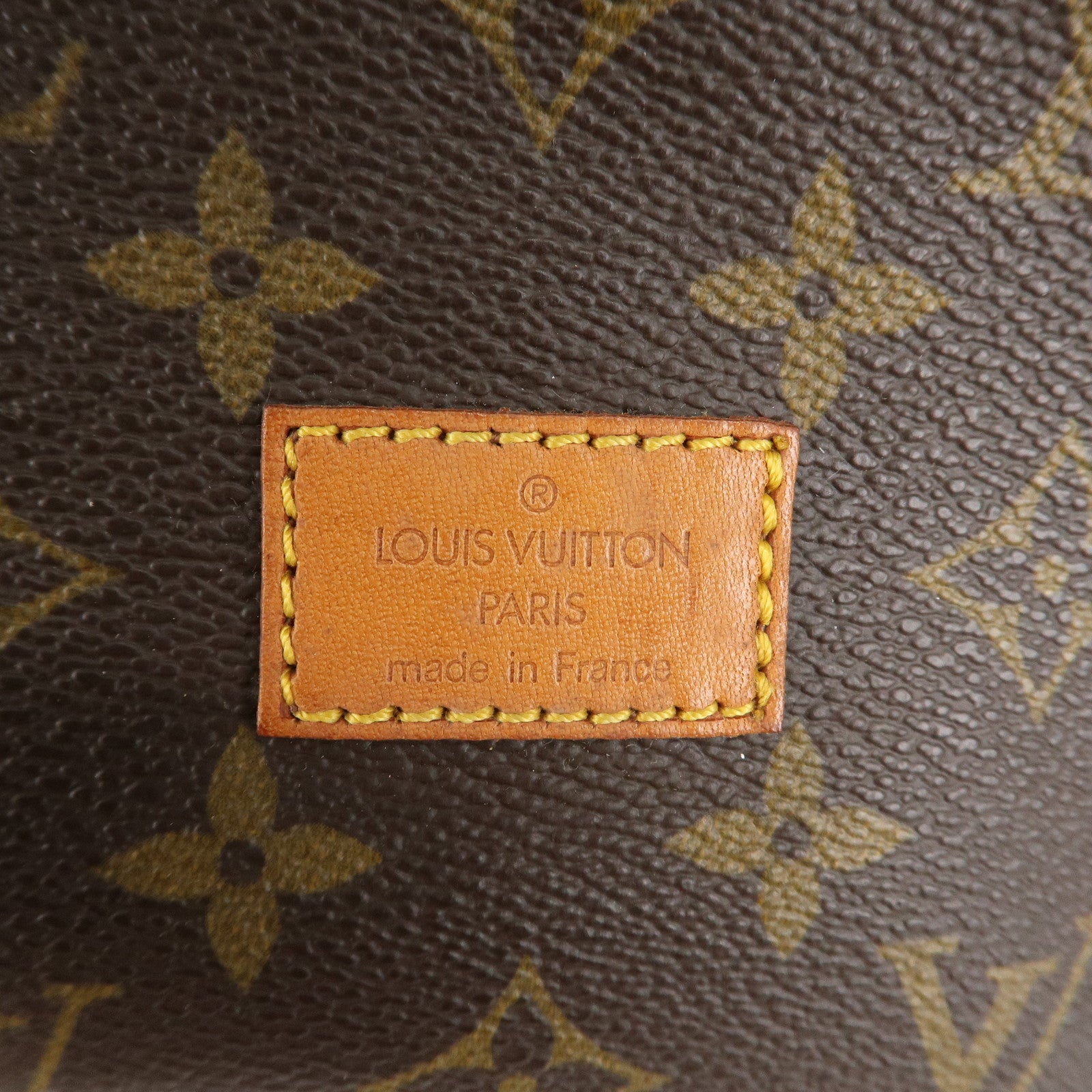 Louis Vuitton Monogram Saumur 30 Crossbody Bag Brown M42256 Used