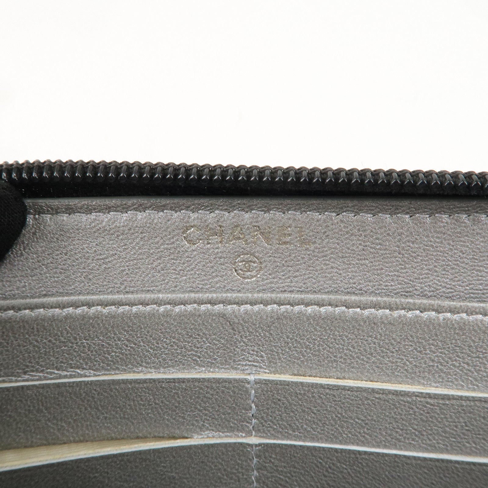 CHANEL Camellia Lamb Skin Zippy Round Long Wallet Black