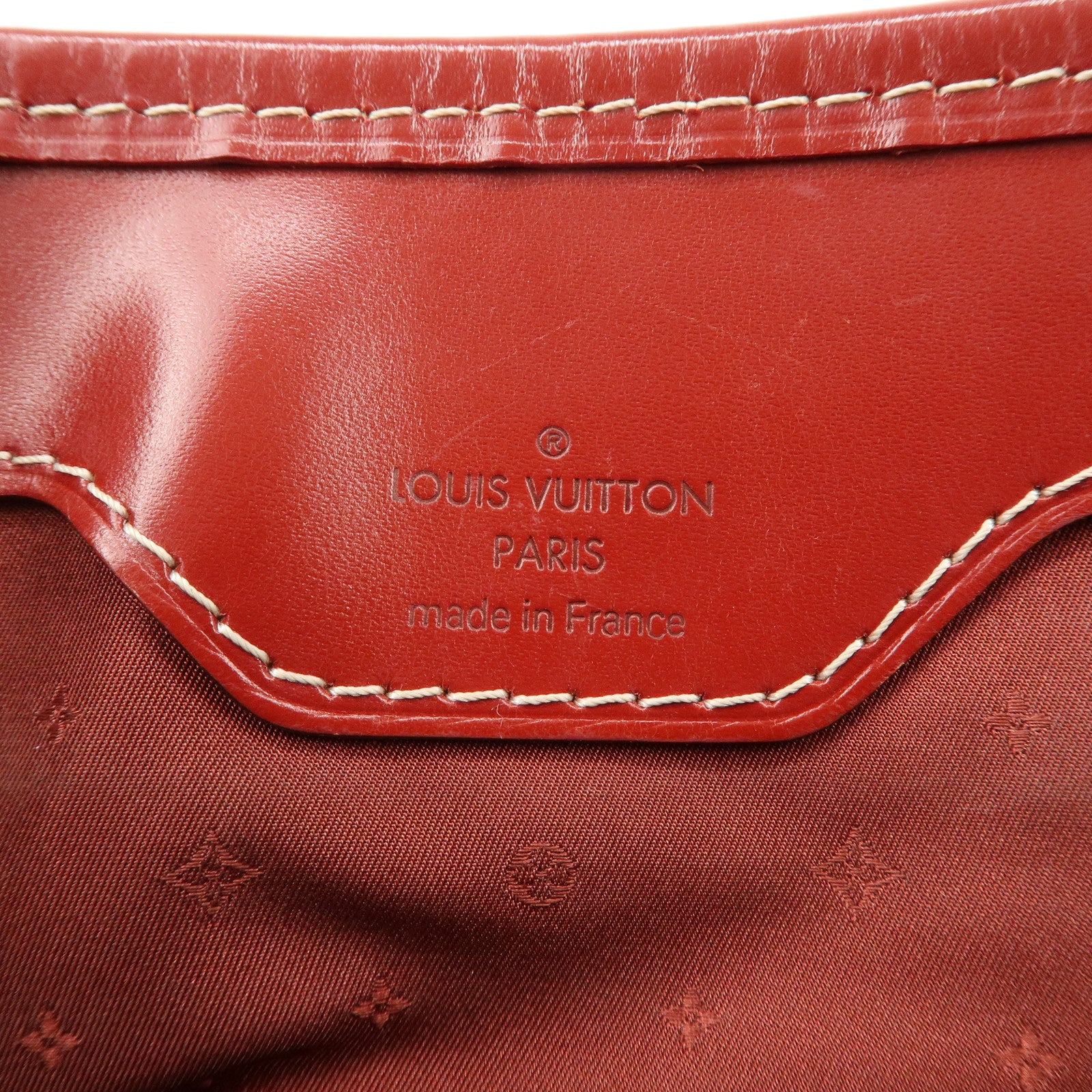 Louis Vuitton Suhari L
essentielle Shoulder Bag Red M95846 Used