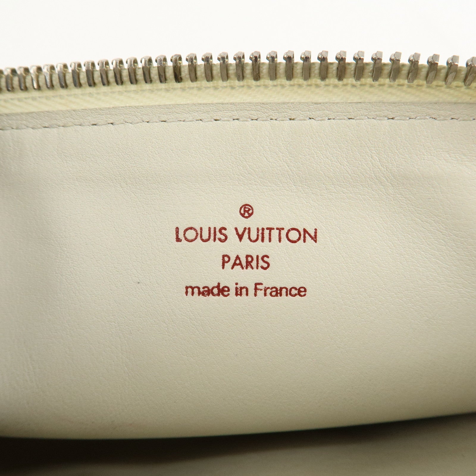 Louis Vuitton Suhari Inséparable Pouch Blanc M91937