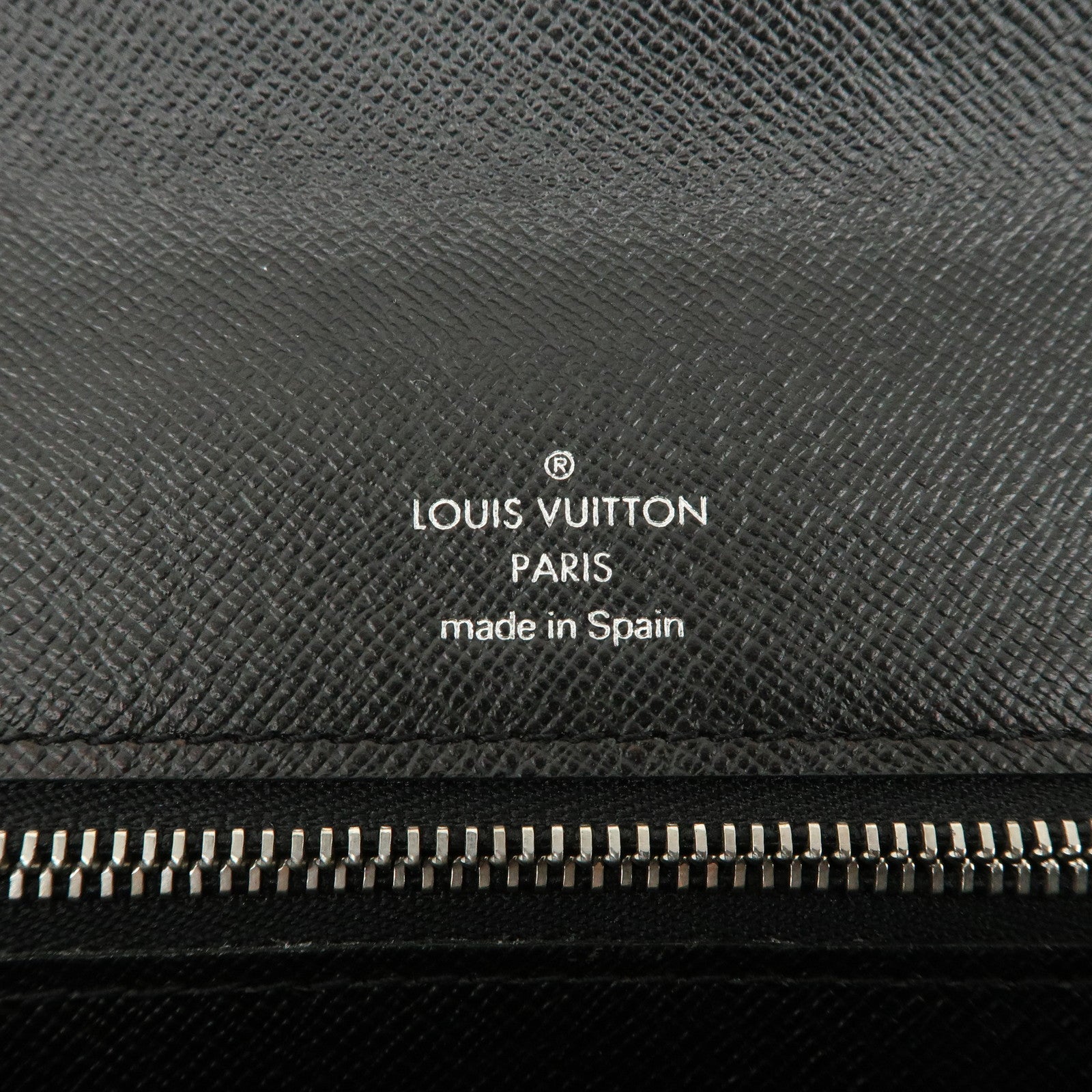 Louis Vuitton Taiga Selenga Clutch Bag Ardoise Black M30782