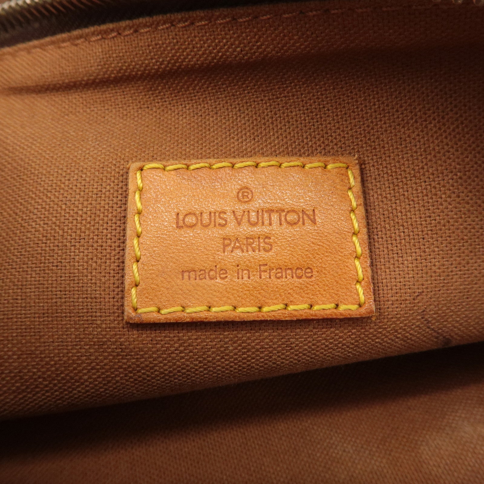 Louis Vuitton Monogram Pochette Bosphore Shoulder Bag M40044