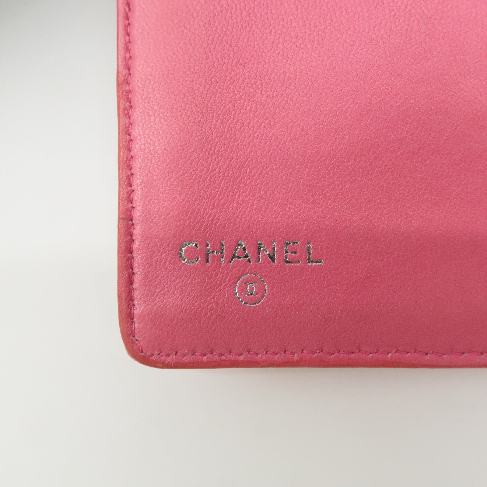 CHANEL Icon Line Patent Leather Bi-fold Wallet Pink Used