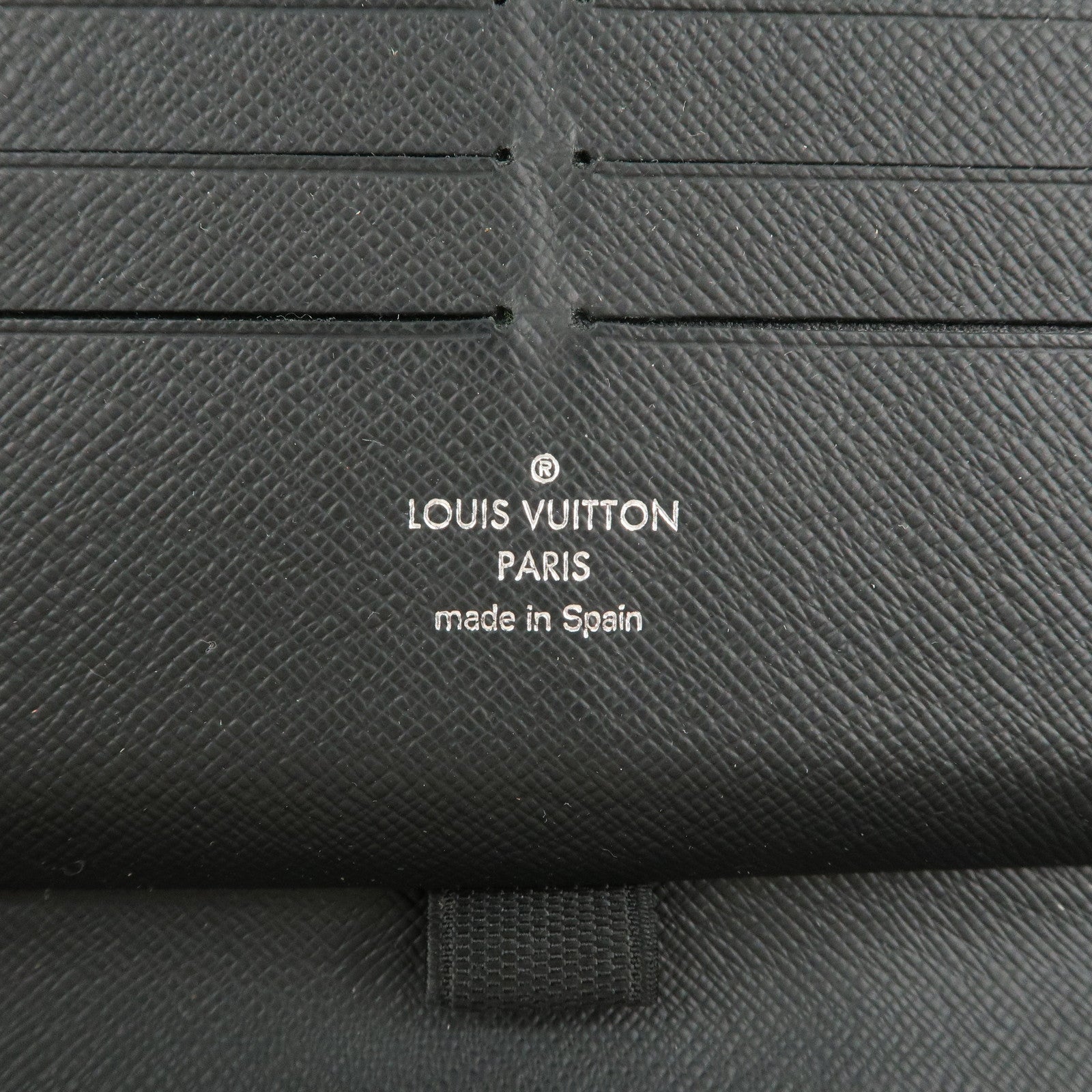 Louis Vuitton Epi Zippy Organizer Wallet Black Noir M63852