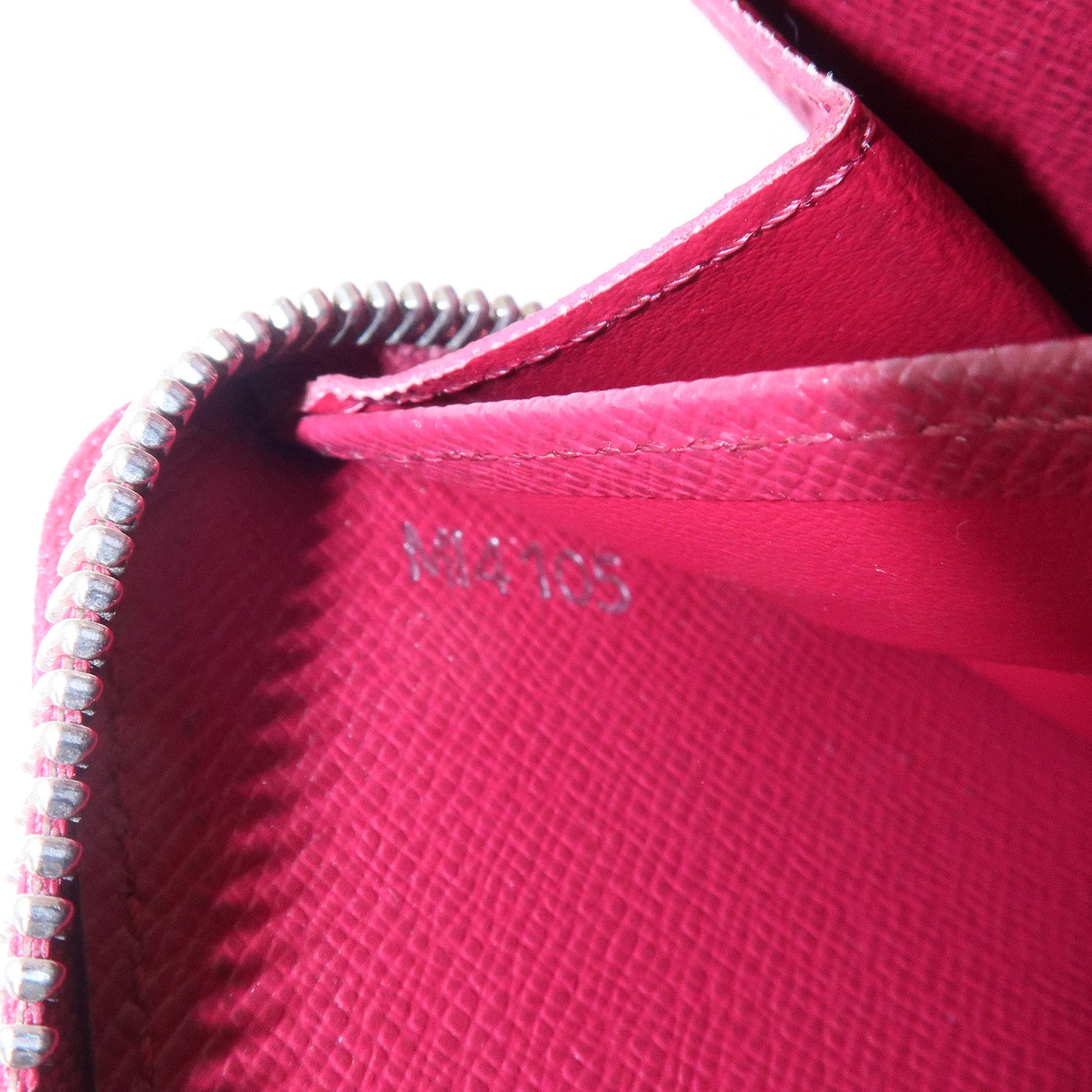 Louis Vuitton Epi Zippy Wallet Zip Around Wallet Fuchsia M60305