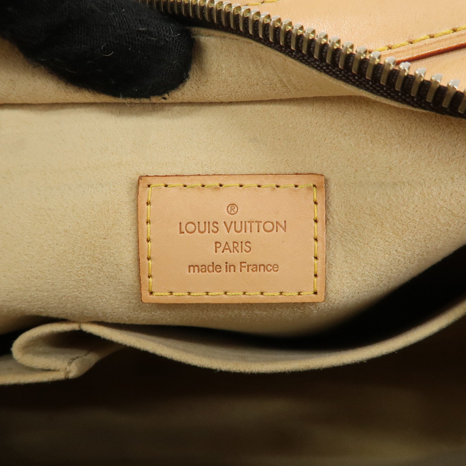 Louis Vuitton Monogram Hudson GM Shoulder Bag Brown M40045