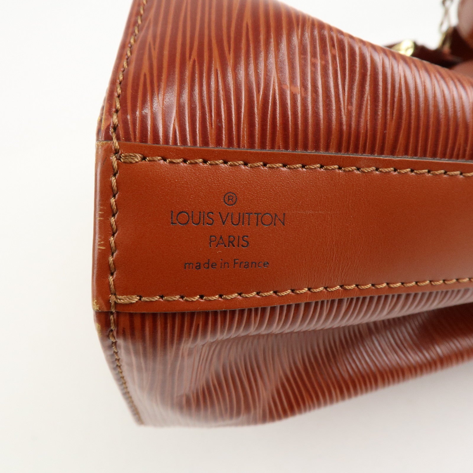 Louis Vuitton Epi Sac D
epaule GM Bucket Bag Kenya Brown M80193