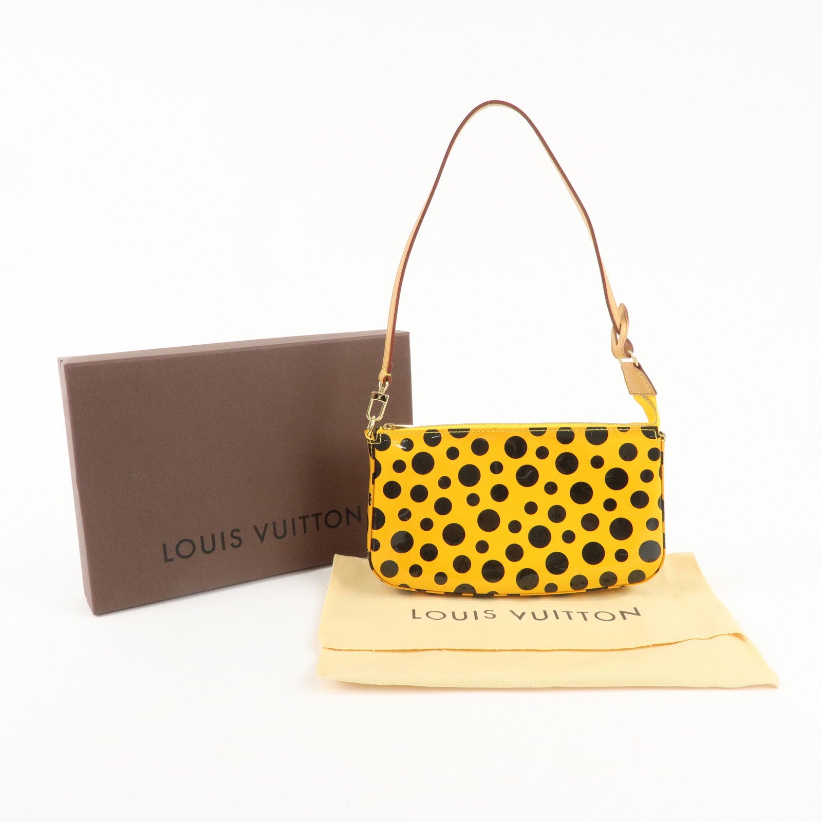 Louis Vuitton Vernis Pochette Accessoires Yayoi Kusama Dot M91426