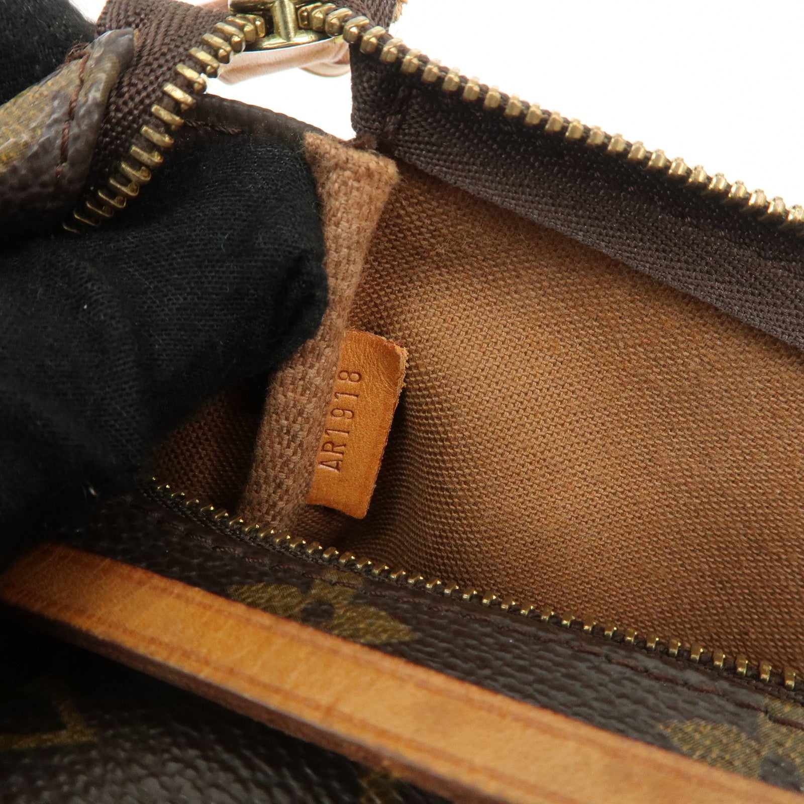 Louis Vuitton Monogram Pochette Accessoires Pouch M51980