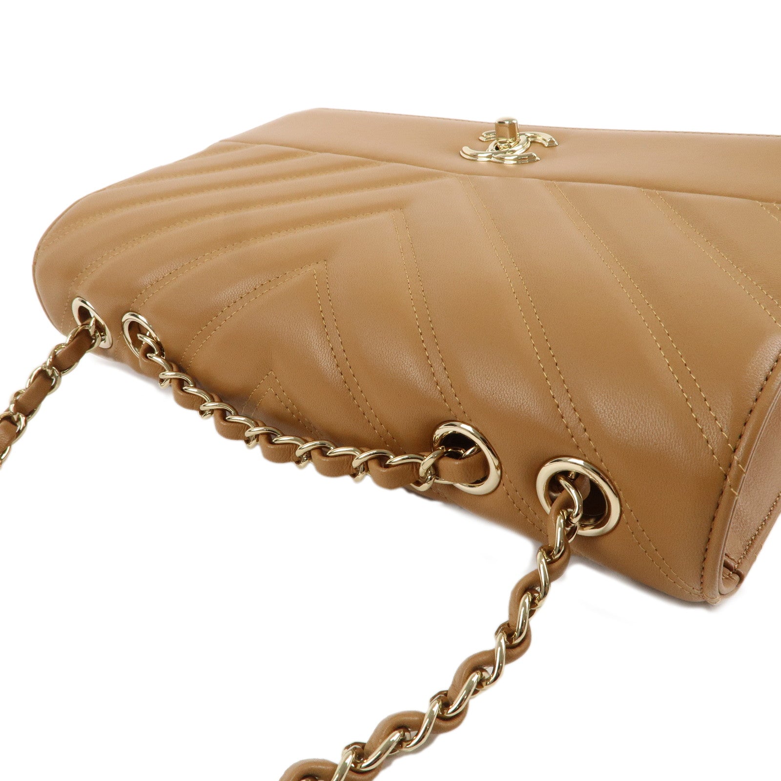 CHANEL Chevron Lamb Skin COCO Mark Chain Shoulder Bag Beige