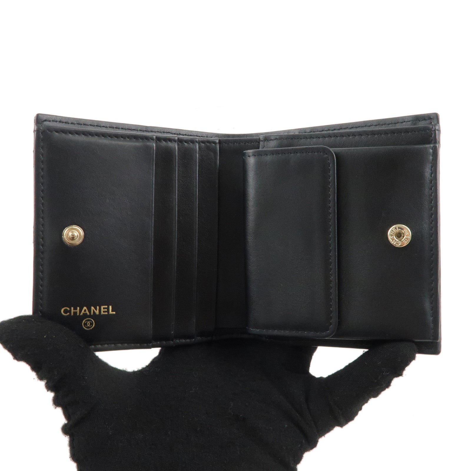 CHANEL Matelasse Caviar Skin Bi-fold Wallet Black Gold Hardware