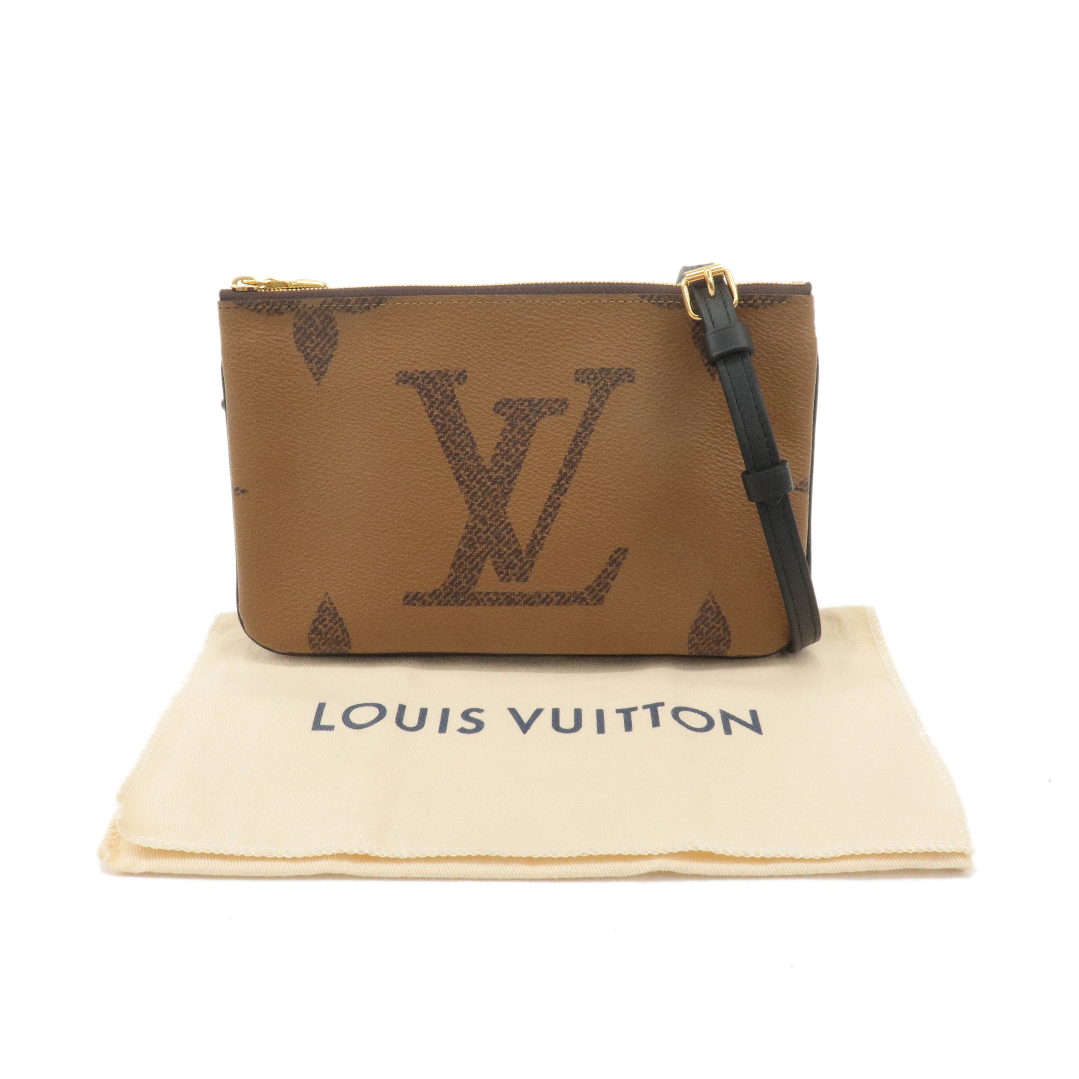 Louis Vuitton Monogram Giant Reverse Pochette Double Zip M69203