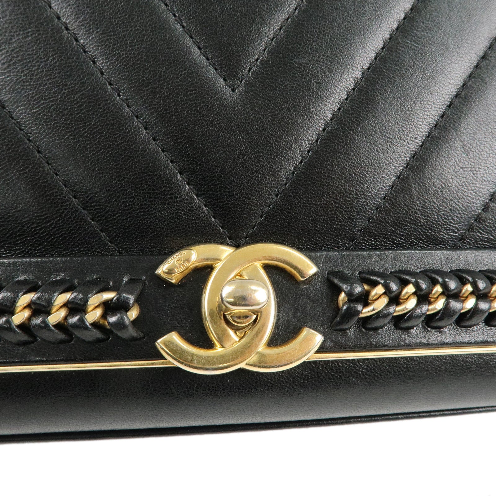 CHANEL V-Stitch Lamb Skin 2Way Chain Shoulder Bag Black