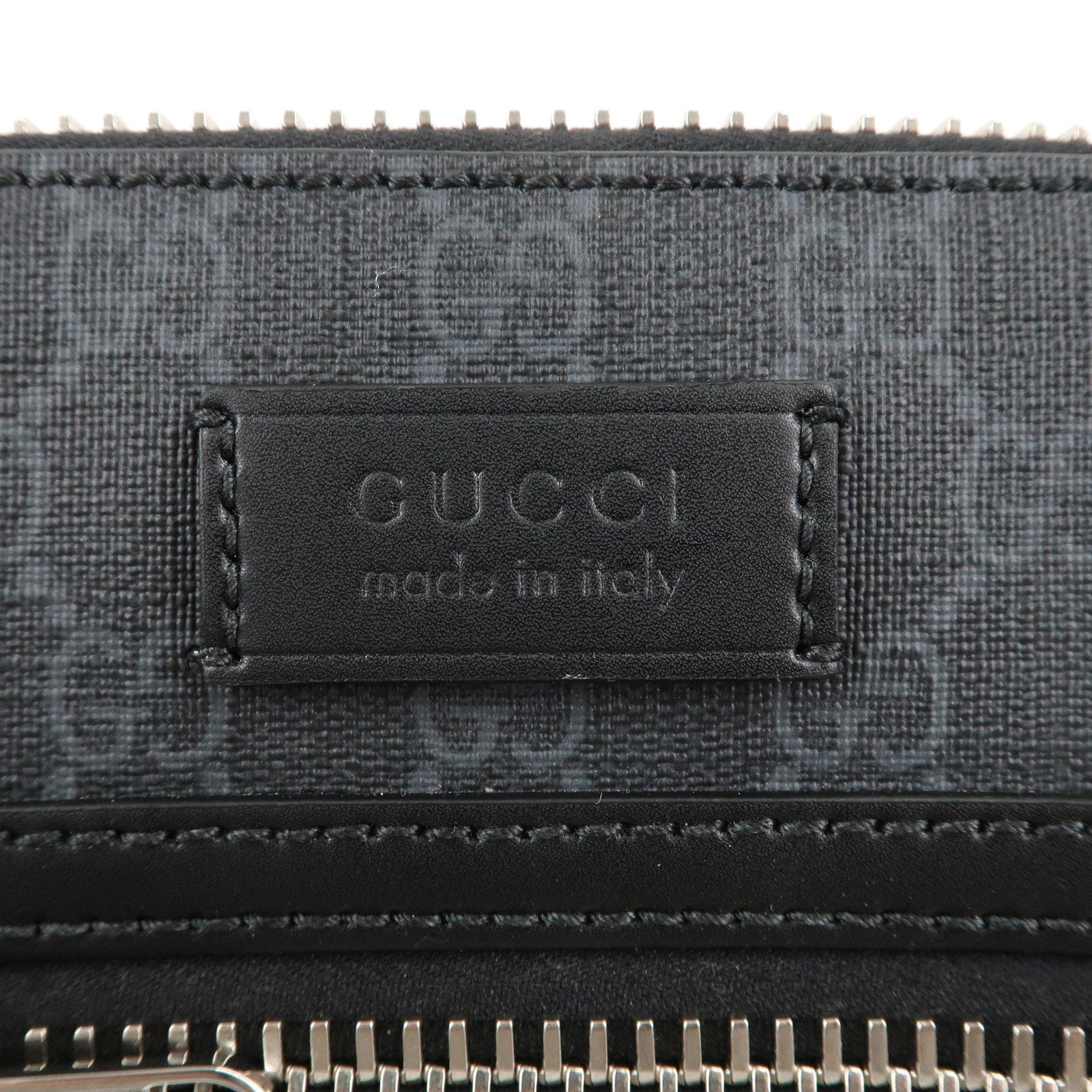 GUCCI GG Supreme Leather Small Messenger Shoulder Bag Black 523599