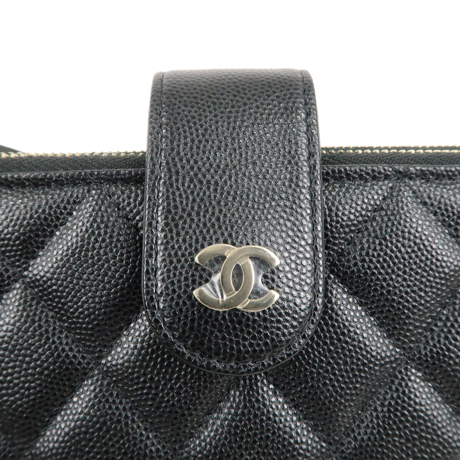 CHANEL Matelasse Caviar Skin Zippy Round Wallet  Black