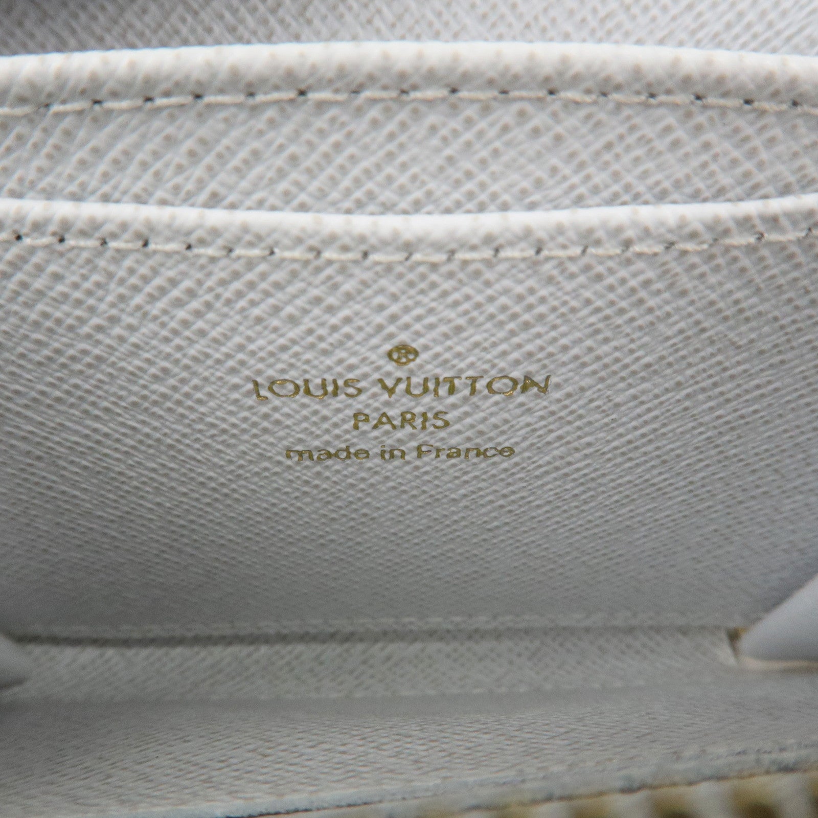 Louis Vuitton Epi Love Lock Zippy Coin Purse Blanc M63994