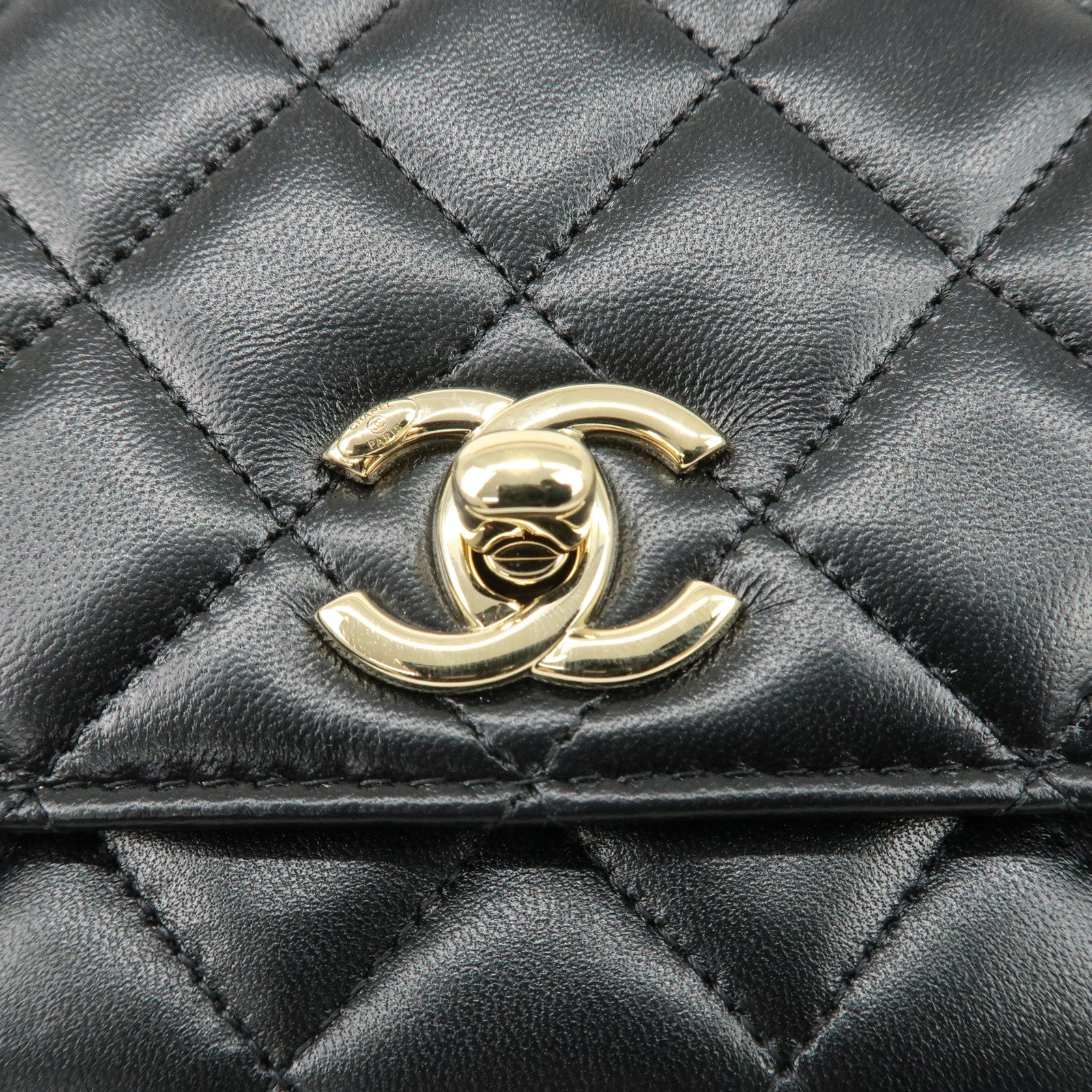 CHANEL Matelasse Lamb Skin Trendy CC Chain Shoulder Bag Black Gold