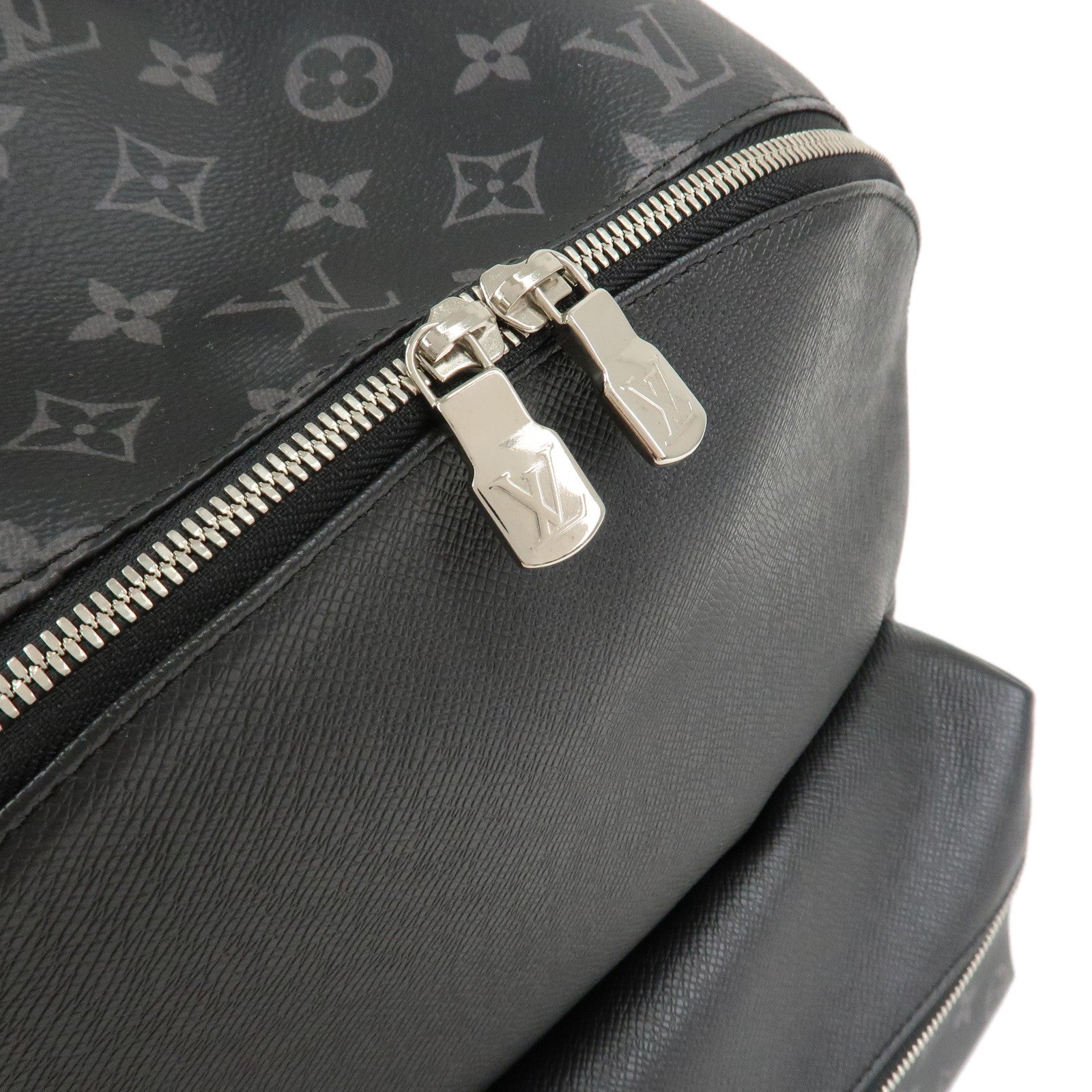 Louis Vuitton Taiga Rama Discoverly Backpack Noir Black M30230 Used