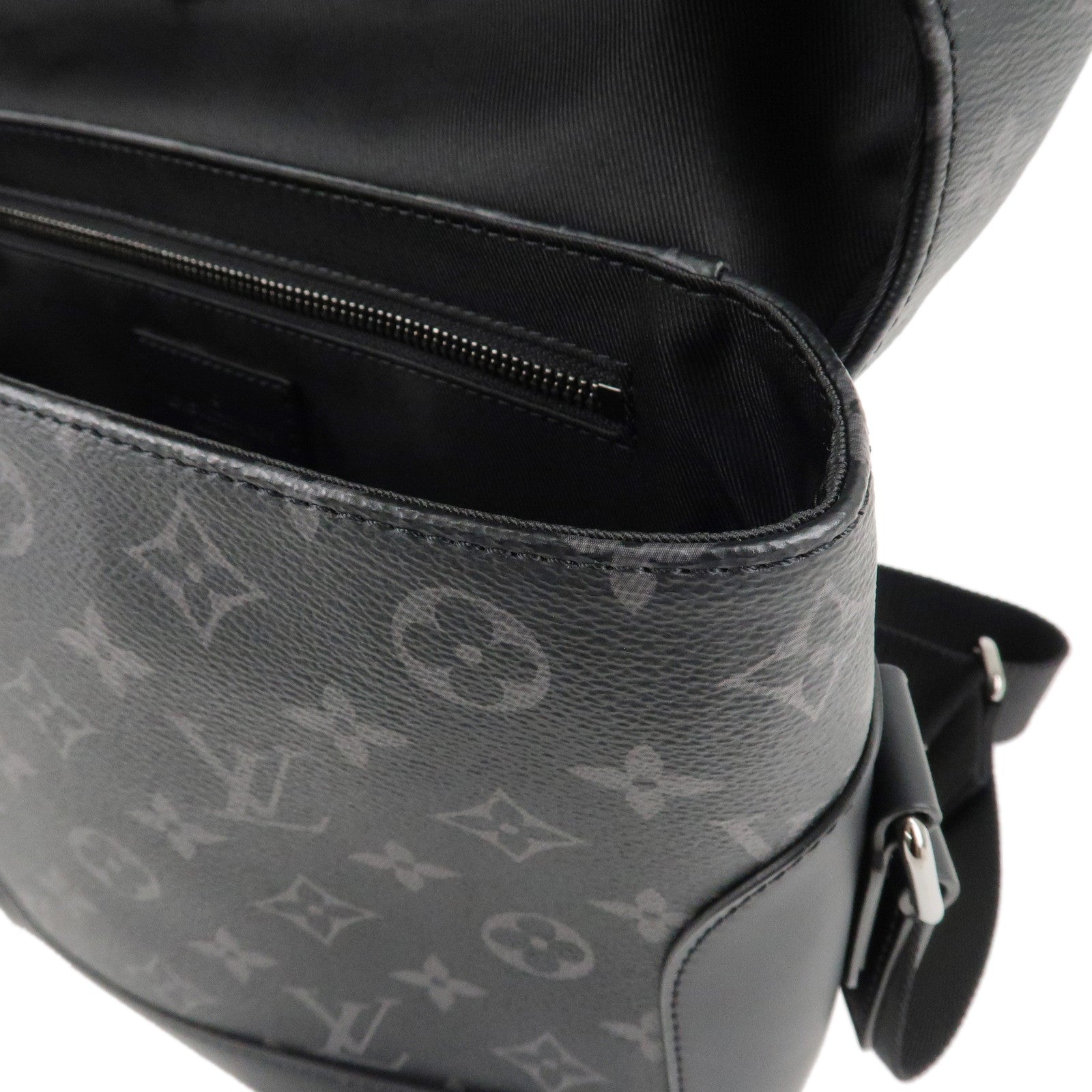 Louis Vuitton Monogram Eclipse Messenger Voyage PM Black M40511 Used