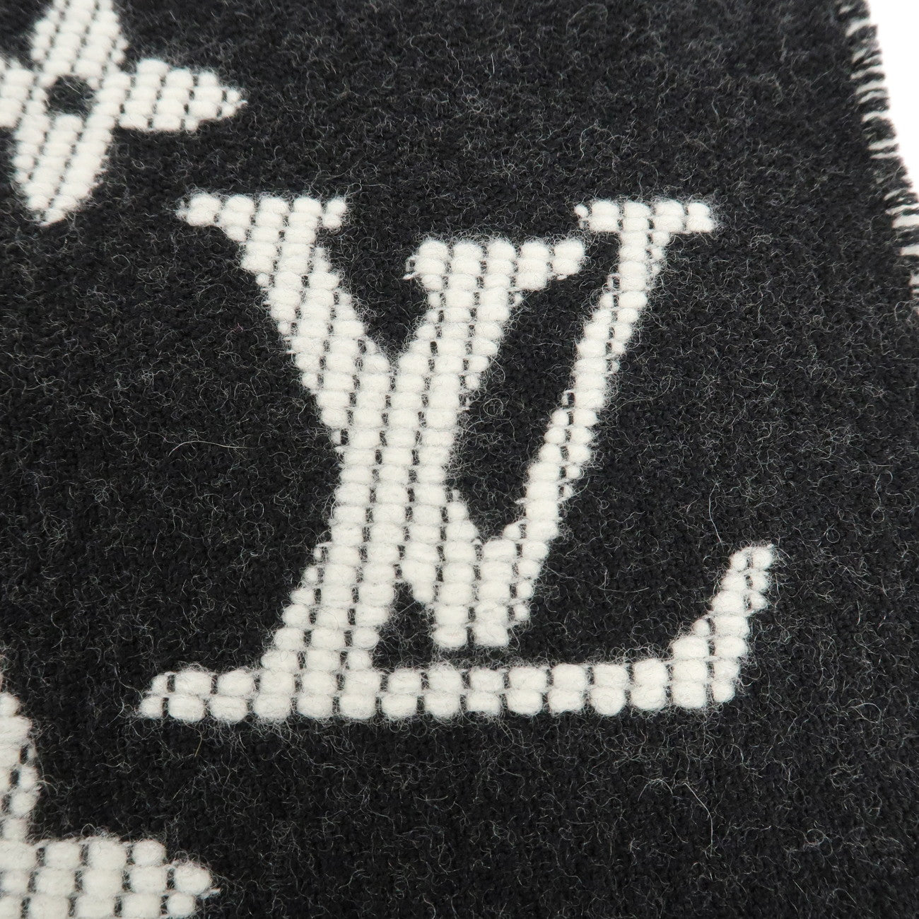 Louis Vuitton Echarpe Daily LV Black White Stole Scarf M76701 Used