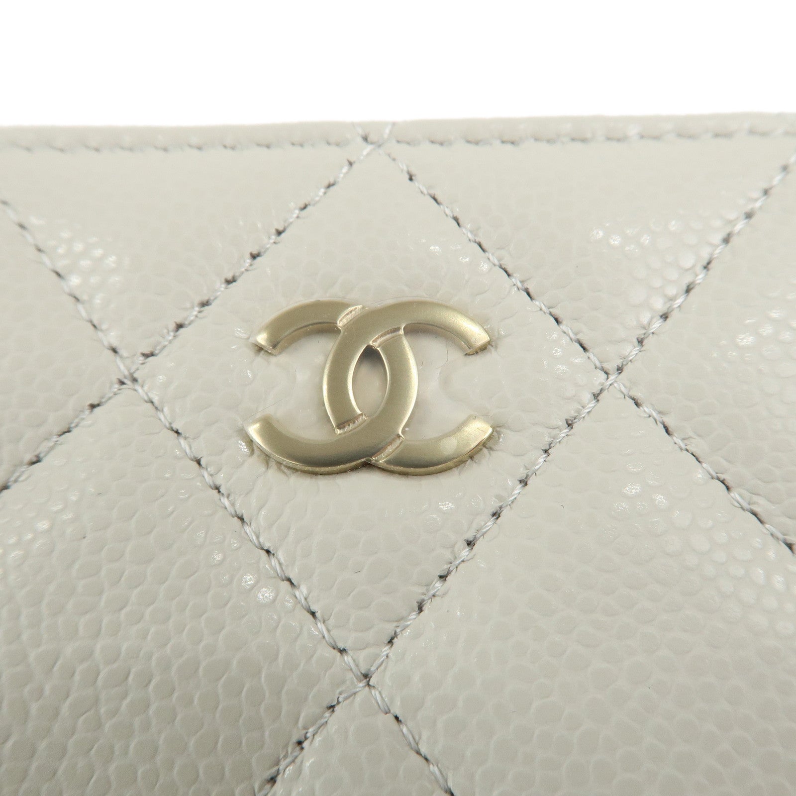 CHANEL Matelasse Caviar Skin Round Zipper Coin Case Ivory AP0216