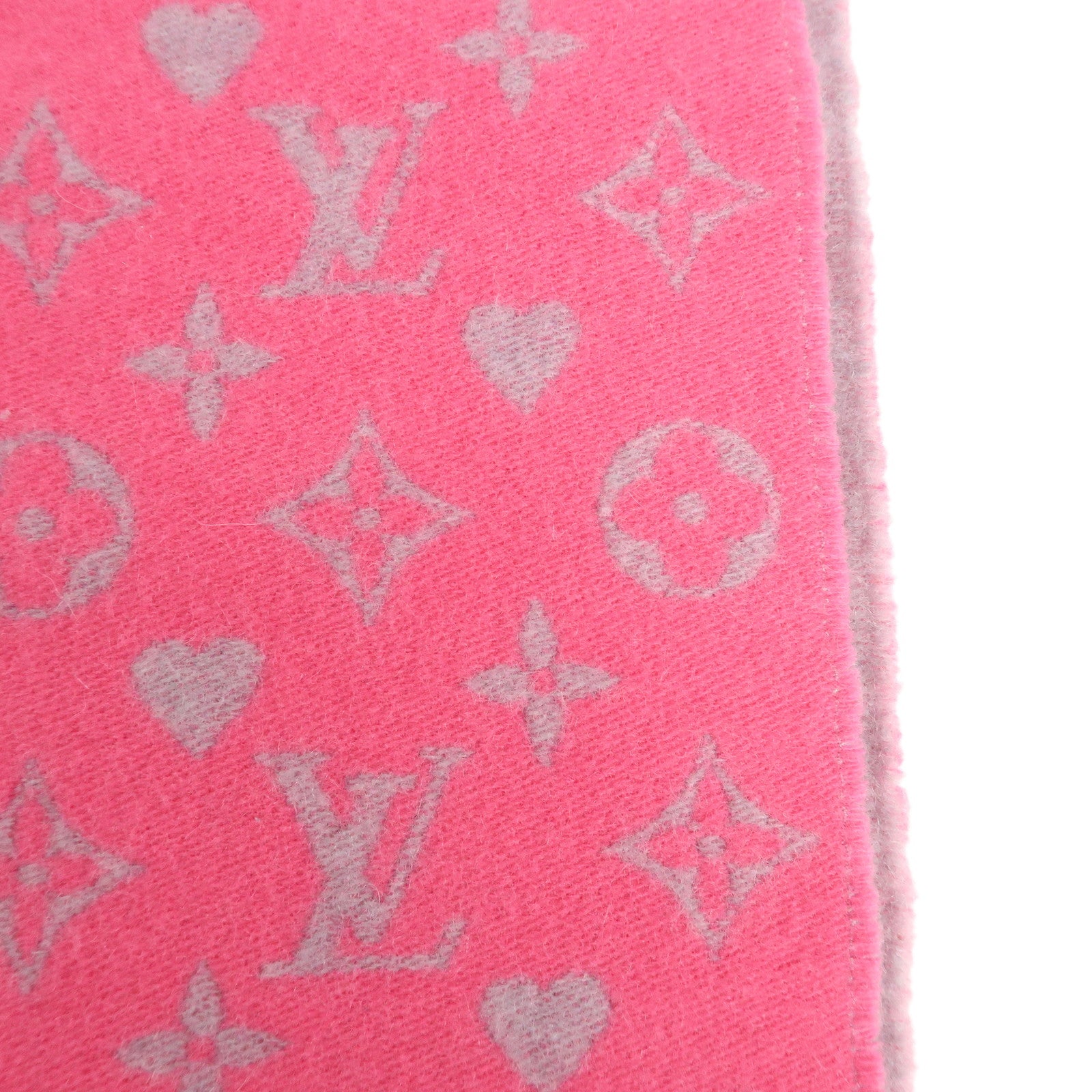 Louis Vuitton Escharp Game On Pink Scarf Pink M76901