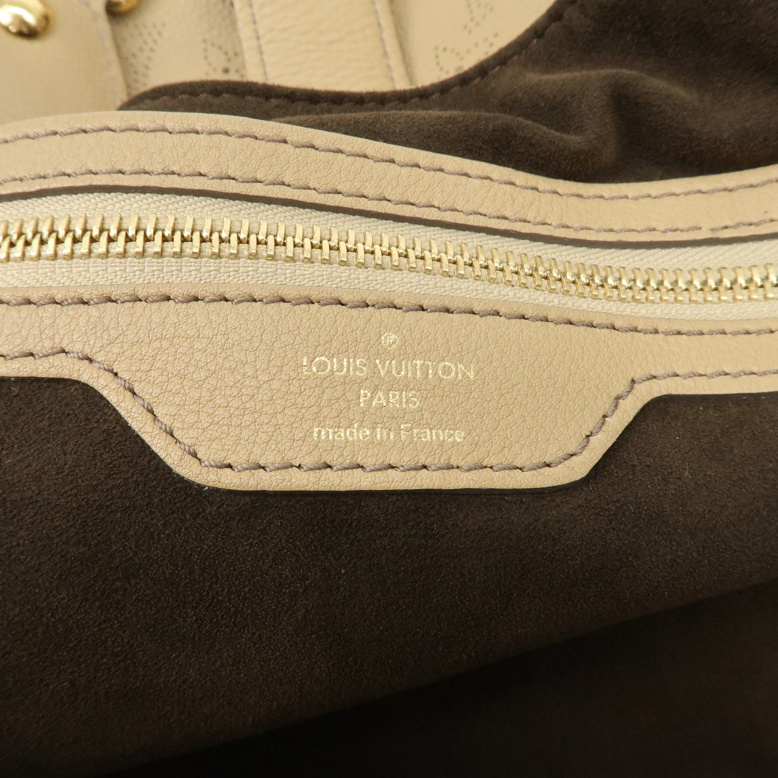 Louis Vuitton Monogram Mahina XL Shoudler Bag Beige M93978 Used