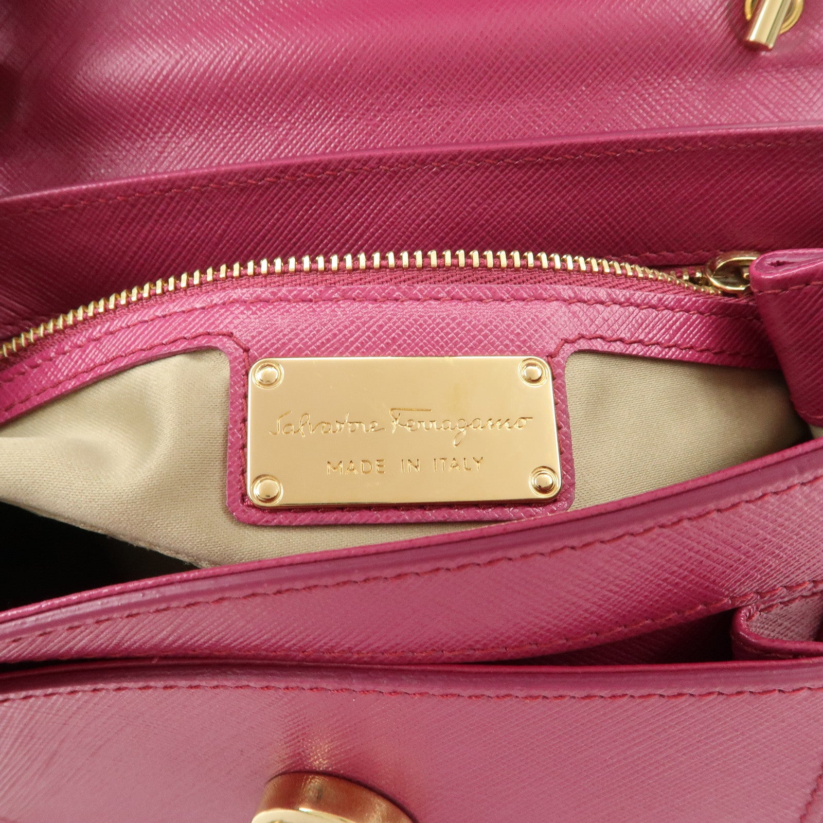 Ferragamo Vara Ribbon Leather 2Way Hand Bag Pink