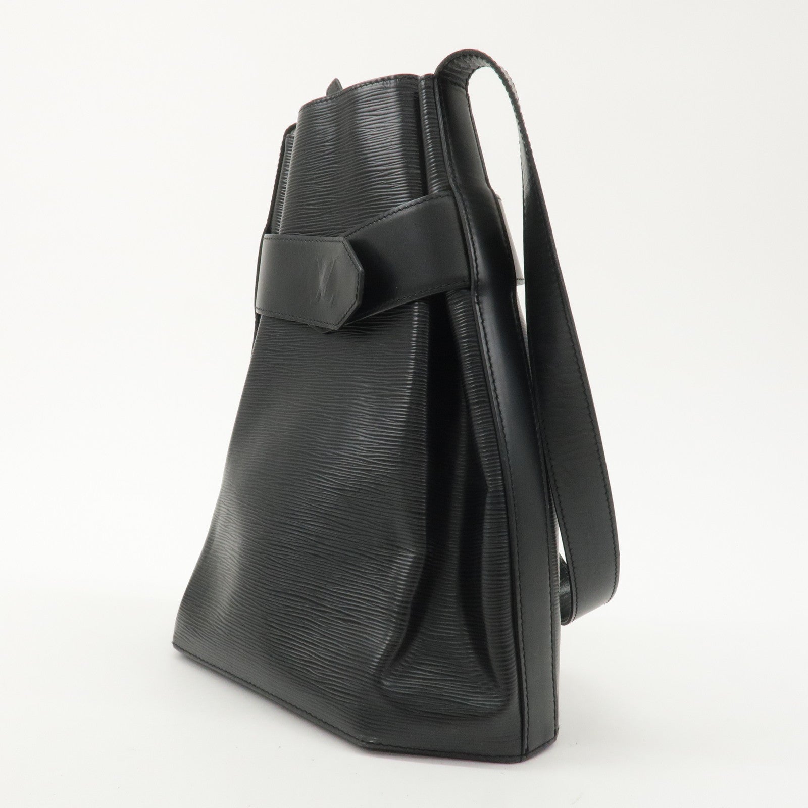 Louis Vuitton Epi Sac D
epaule PM Bucket Bag Black M80157