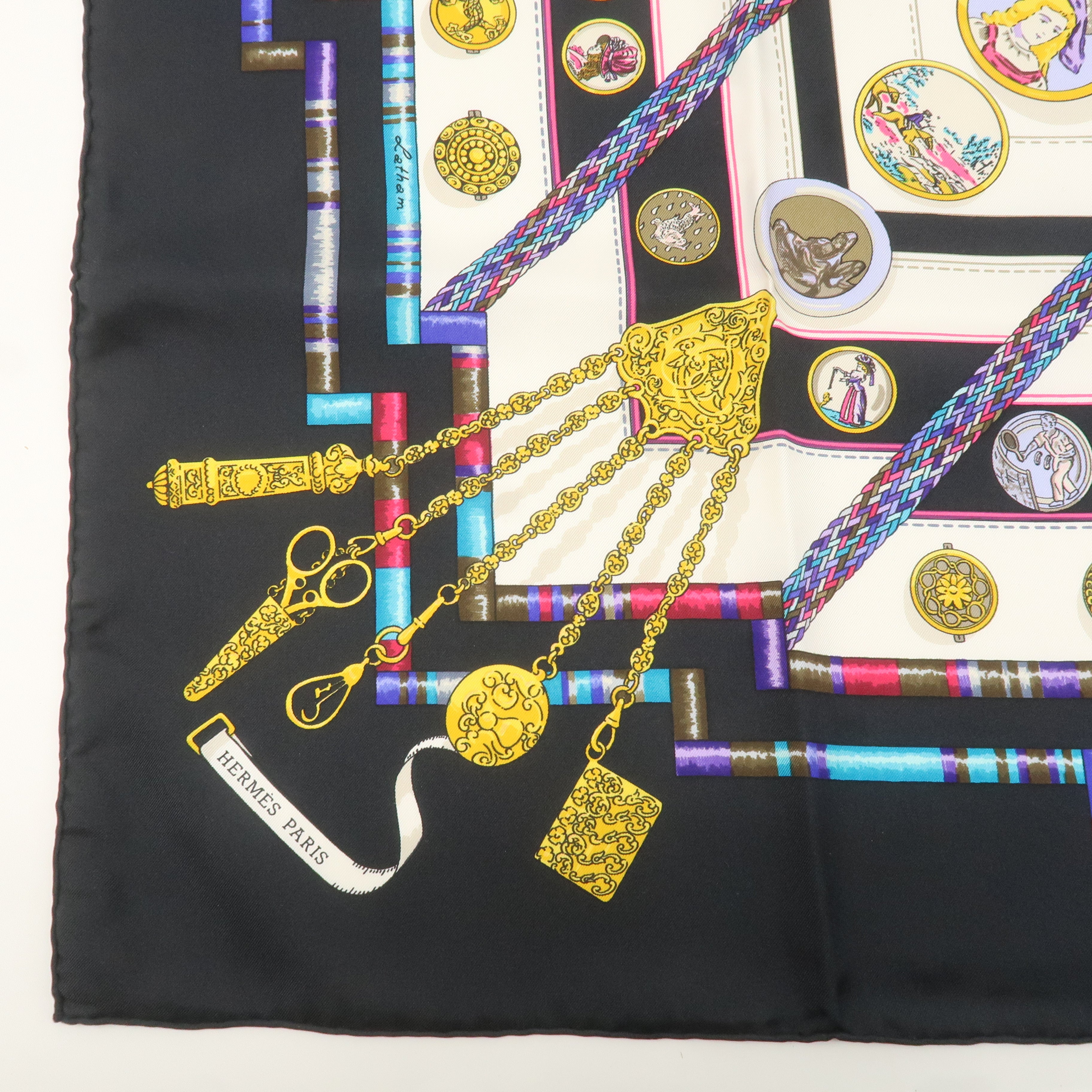 HERMES Carre 90 100% Silk Scarf Pelile Main Seamstress Print Black