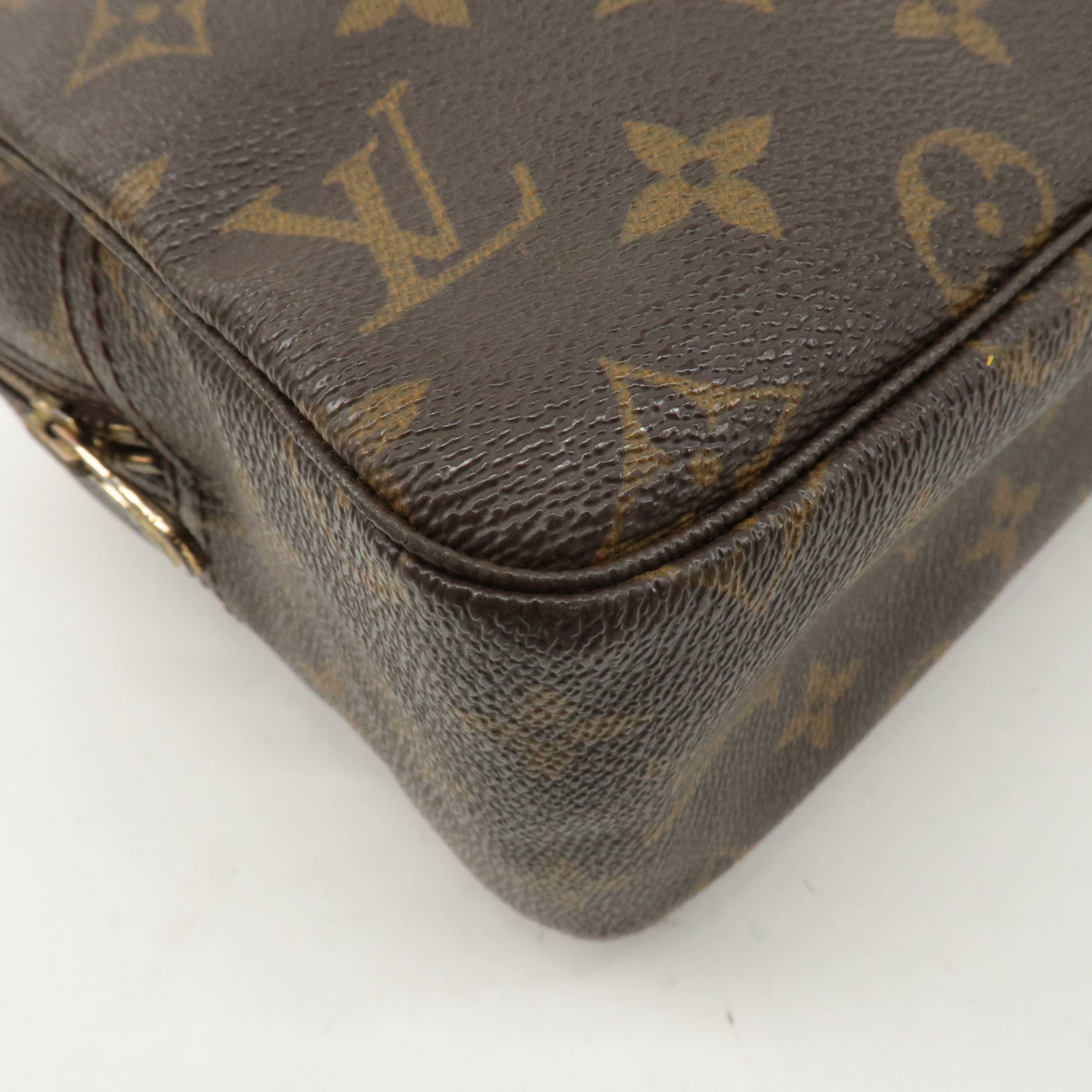 Louis Vuitton Monogram Trousse Toilette 28 Cosmetic Pouch M47522